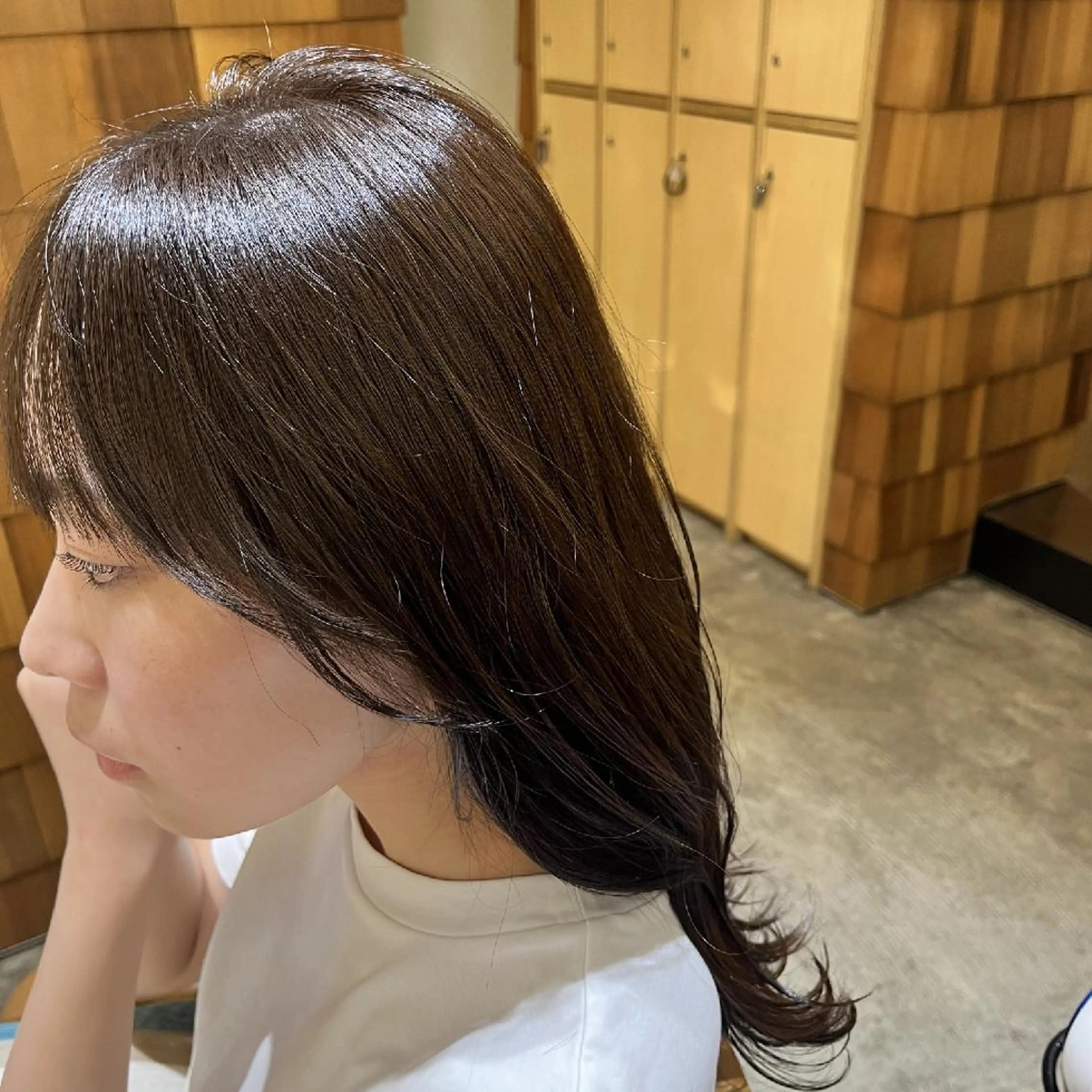 ロング カラー アッシュ ベージュカラー オーガニックカラー カット ヘアカラー トリートメント 中野渡 真利那のヘアスタイル