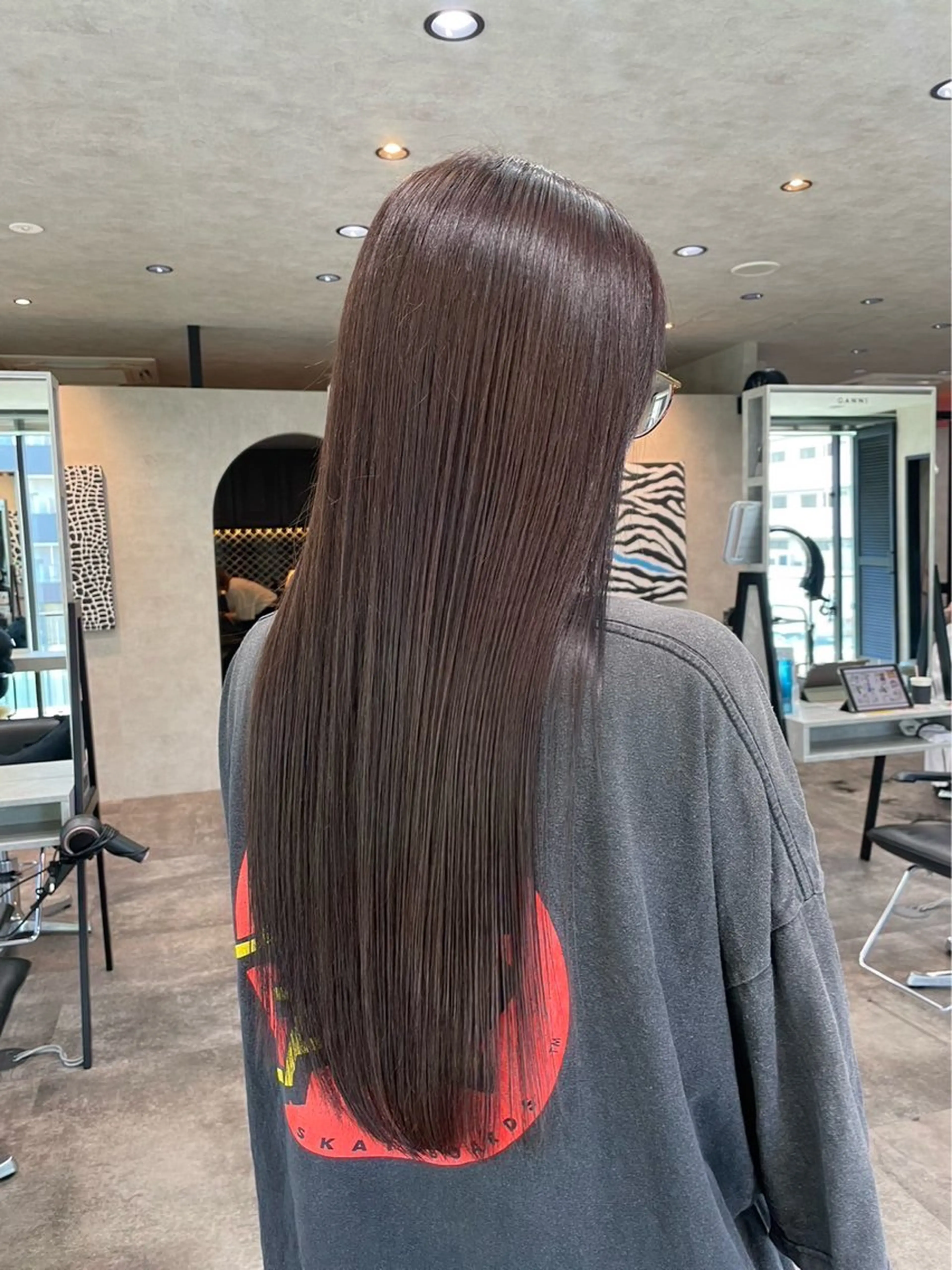 カラー 〖 南柏 〗 谷元 李乙奈のヘアスタイル