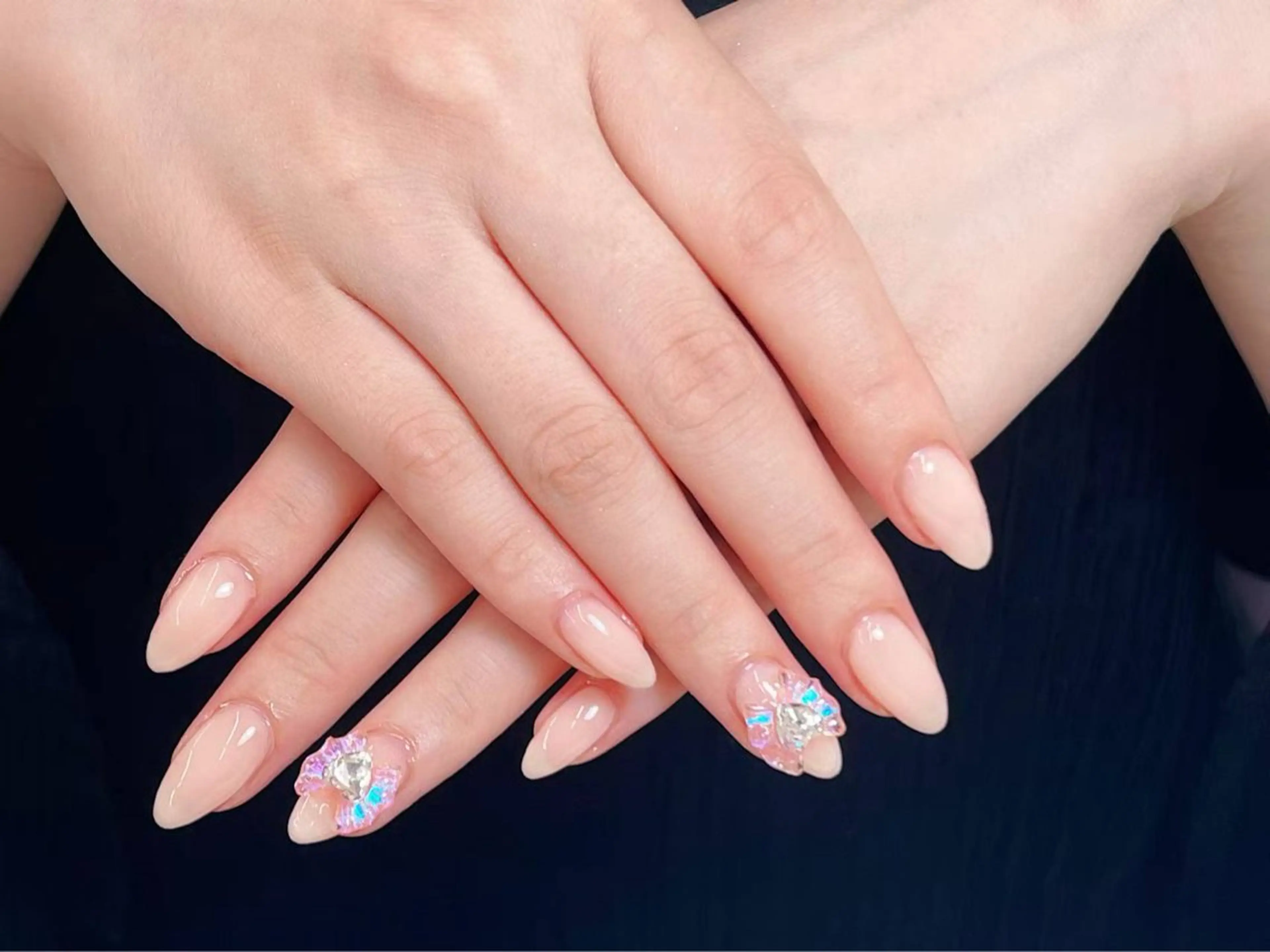 ネイル ゴージャス シンプルネイル ハンドネイル Noa nail(旧 capof nailのネイルデザイン