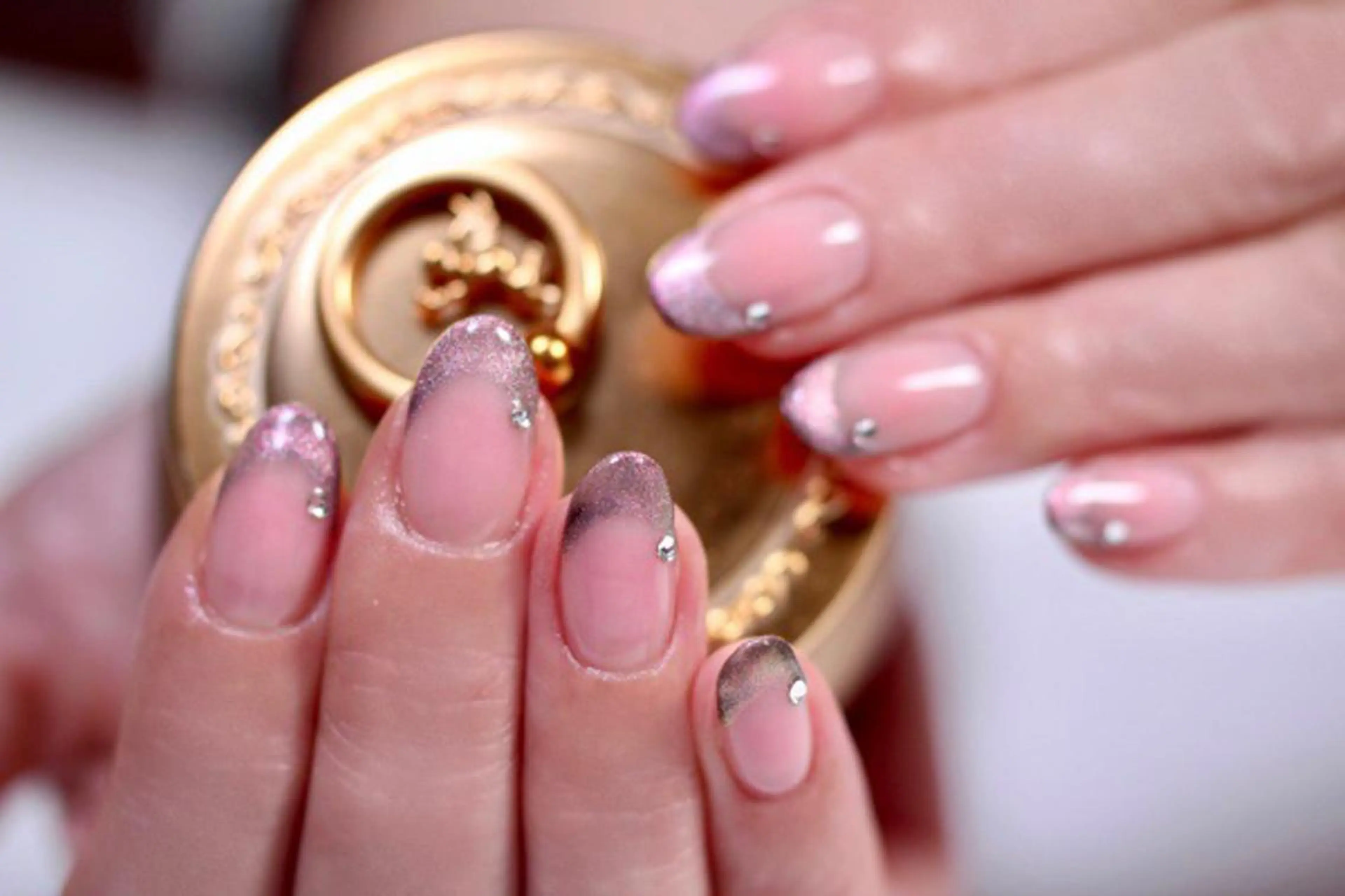 ネイル チークネイル ジェルネイル マグネットネイル ママリンド　志村坂上店所属・しみ えんのネイルデザイン