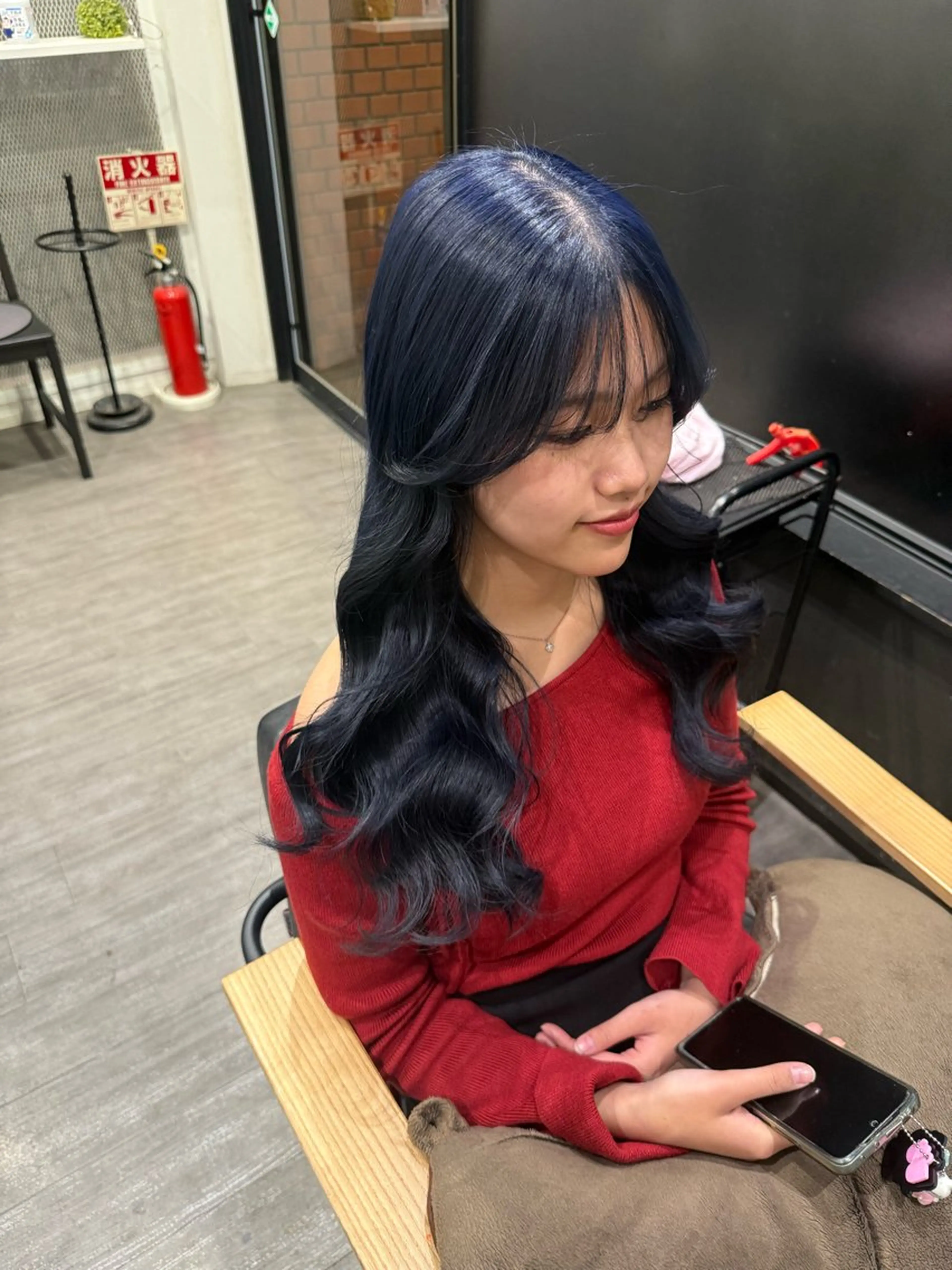 セミロング カラー ネイビーカラー カット ヘアカラー トリートメント 艶髪レイヤー上田 紗也🇰🇷💗のヘアスタイル