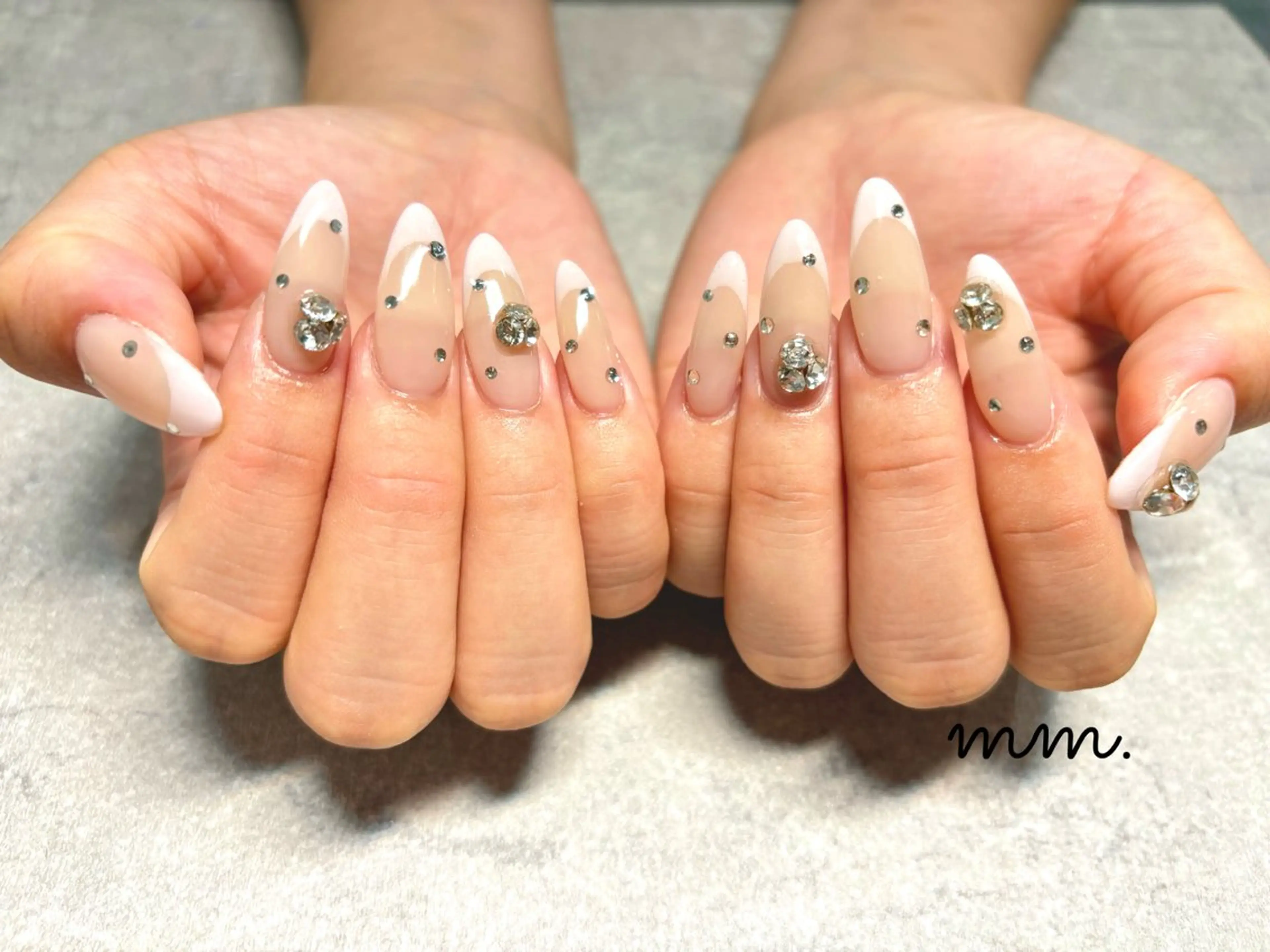 ネイル フレンチネイル ハンドネイル mm. ✨Ayuna✨のマツエク・マツパデザイン