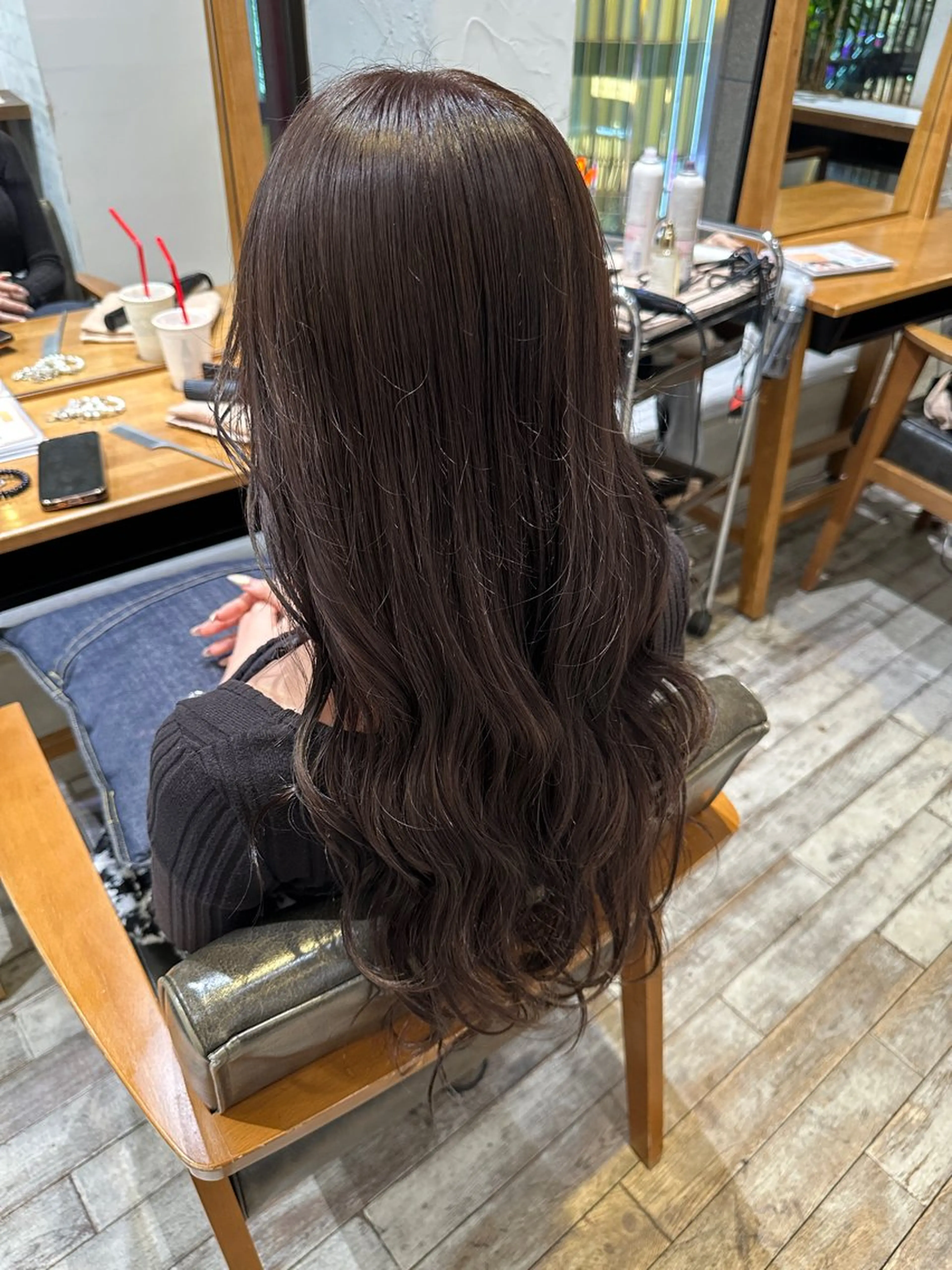 ロング カラー Aura所属・丸山 心 / 艶カラーのヘアスタイル