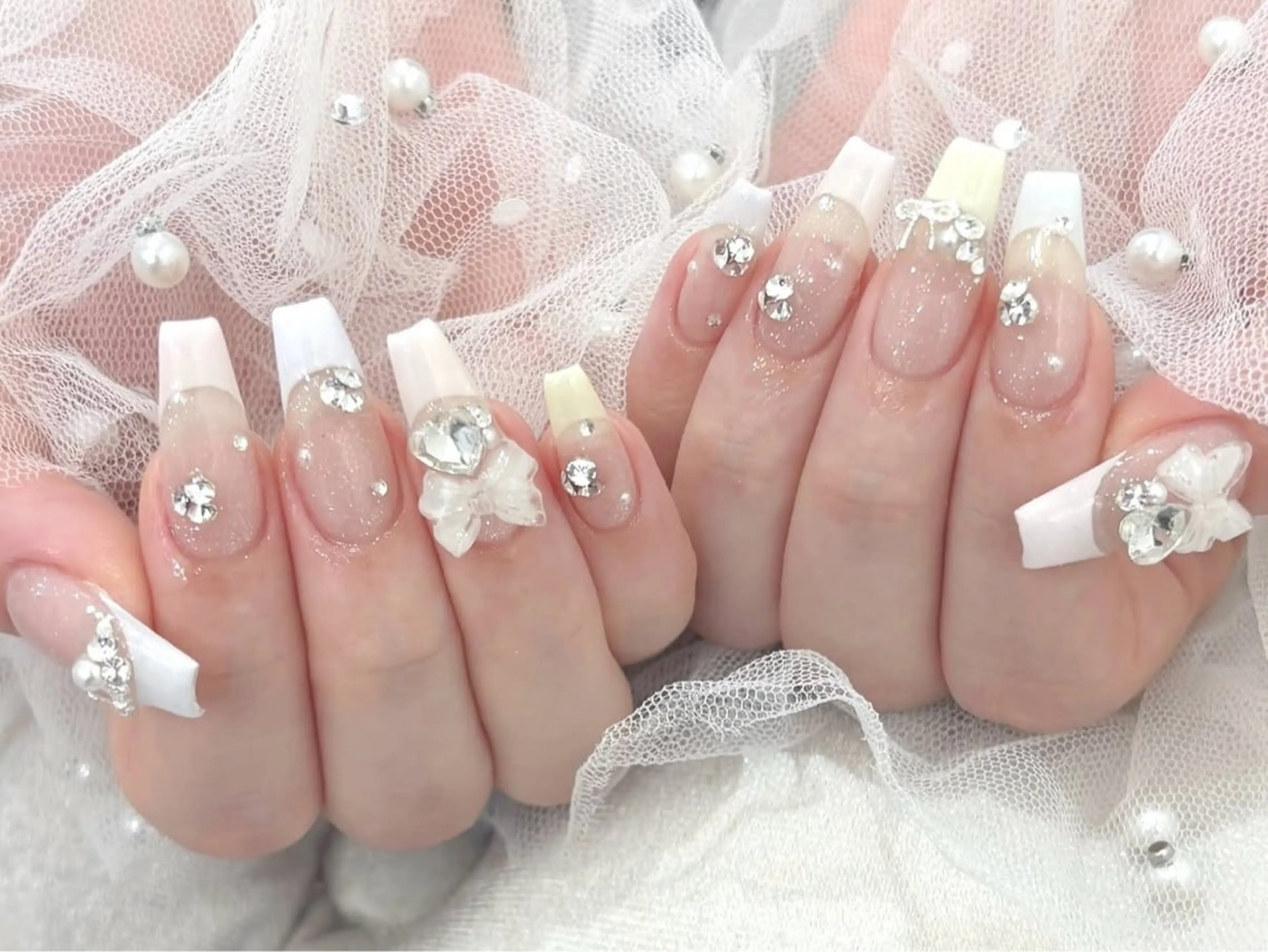 ロング 韓国風ヘア ハンドネイル NOA NAILのネイルデザイン