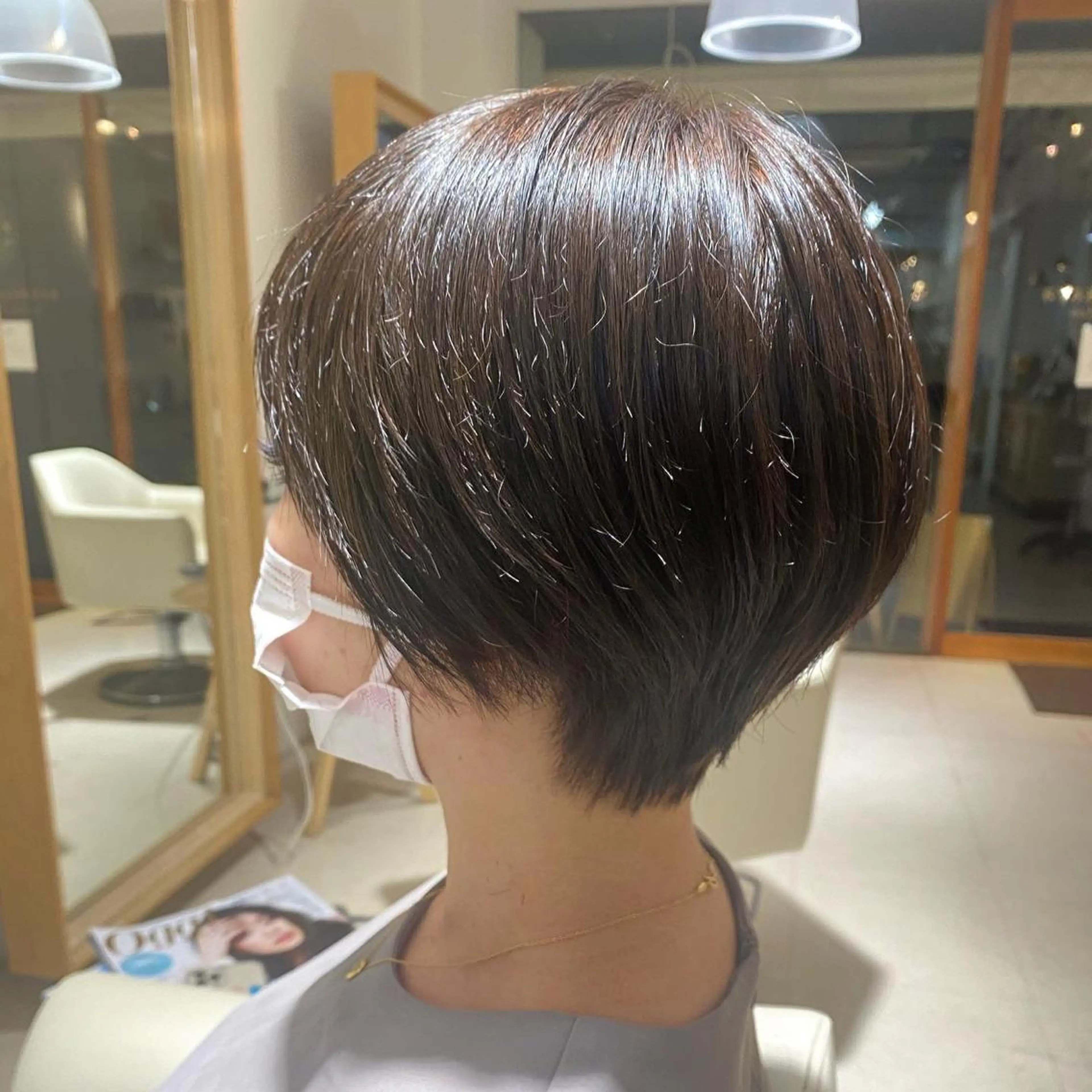 ショート カラー カット ヘアカラー トリートメント 安永 涼のヘアスタイル