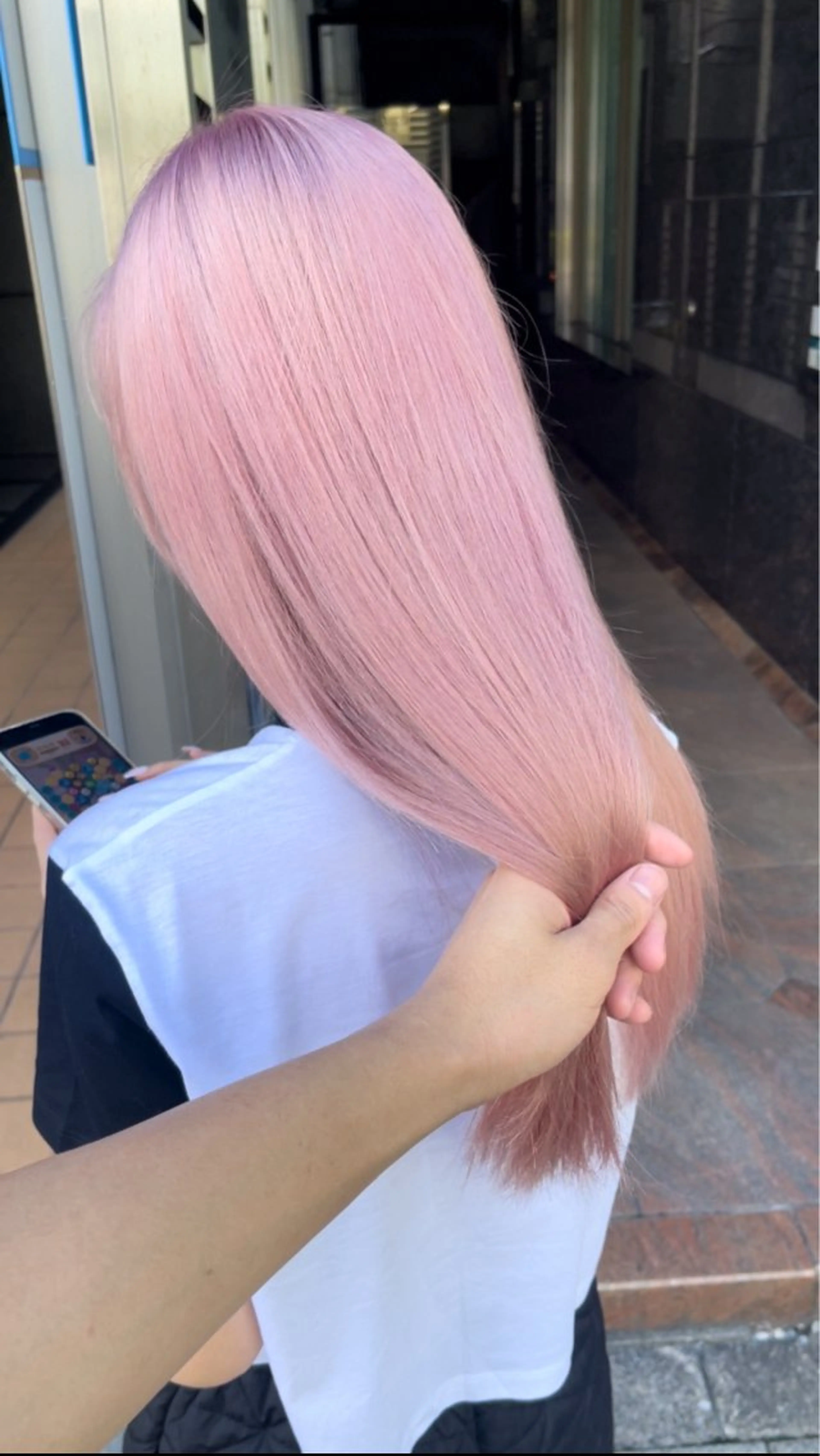 ロング カラー ヘアカラー トリートメント 高島大登/顔周り /ミルクティーのヘアスタイル