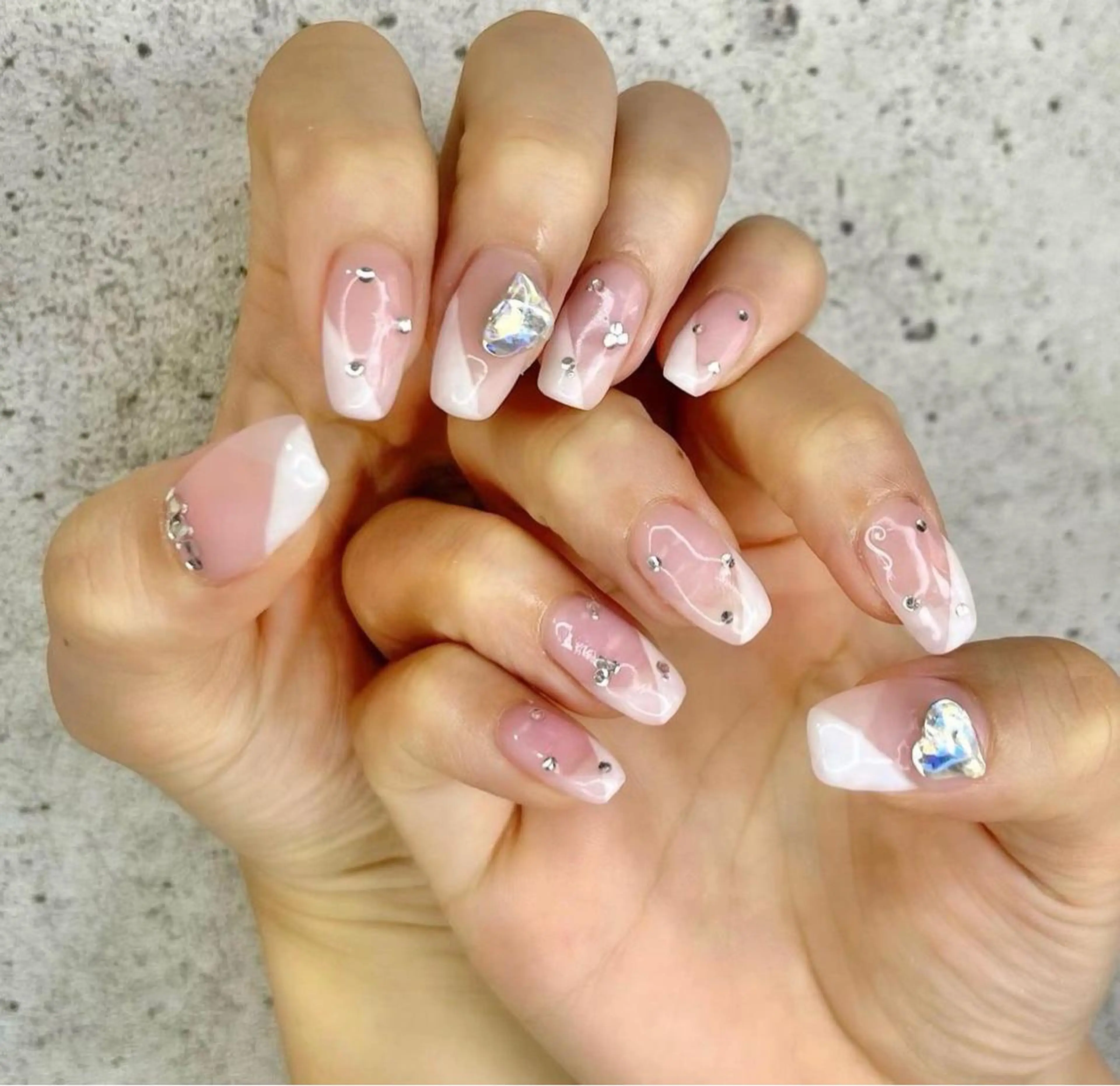 ネイル フレンチネイル ハート キラキラネイル 韓国ネイル ミラーネイル ハンドネイル Salon Ｋのネイルデザイン