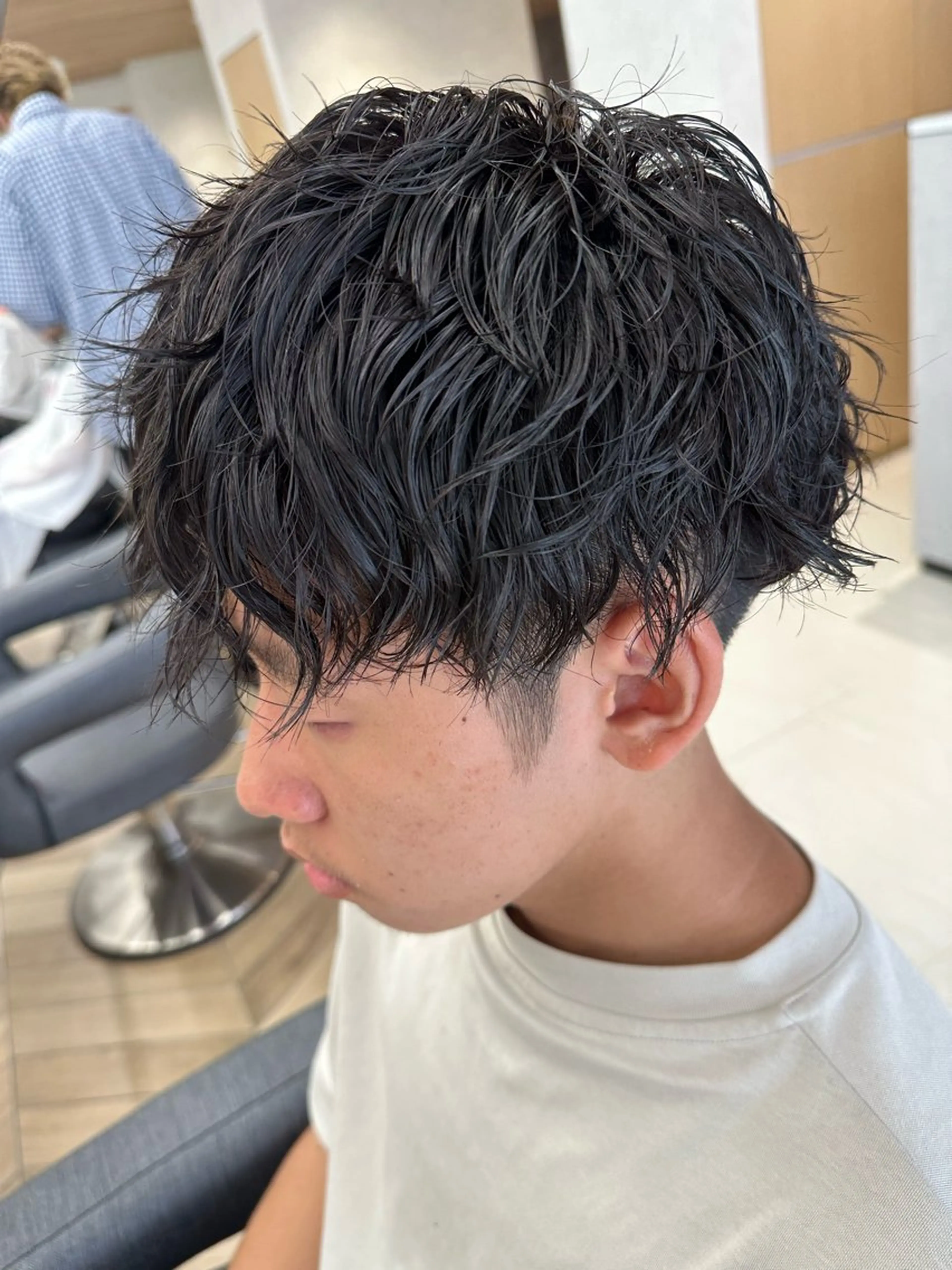 ショート パーマ メンズ メンズパーマ ツイストスパイラルパーマ 波巻きパーマ スパイラルパーマ 💈メンズ特化 美容師サキ💈のヘアスタイル