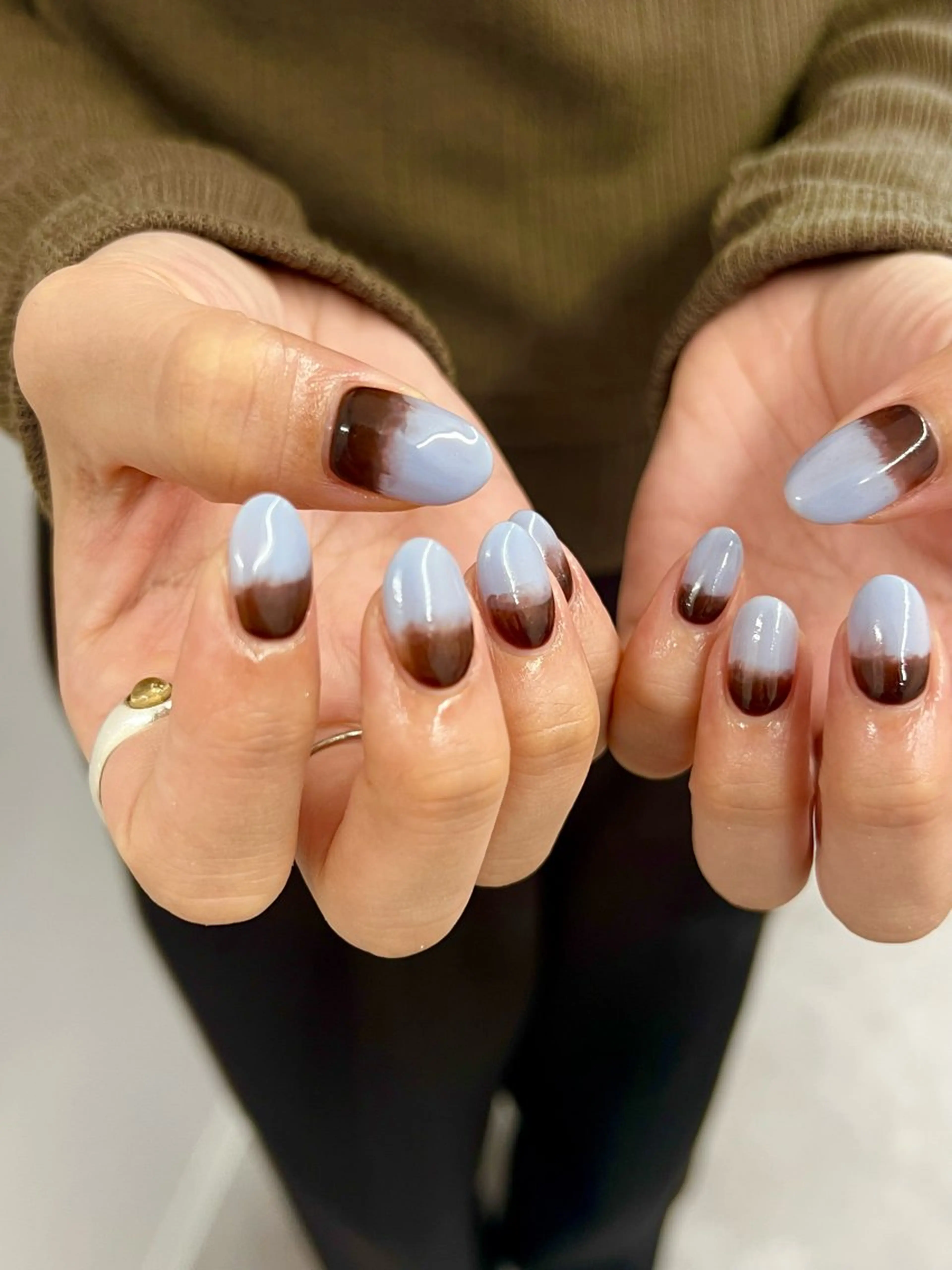 ネイル ブラウン ジェルネイル グラデーション マグネットネイル ニュアンスネイル ハンドネイル ハンドケア Bana_ Nailのネイルデザイン