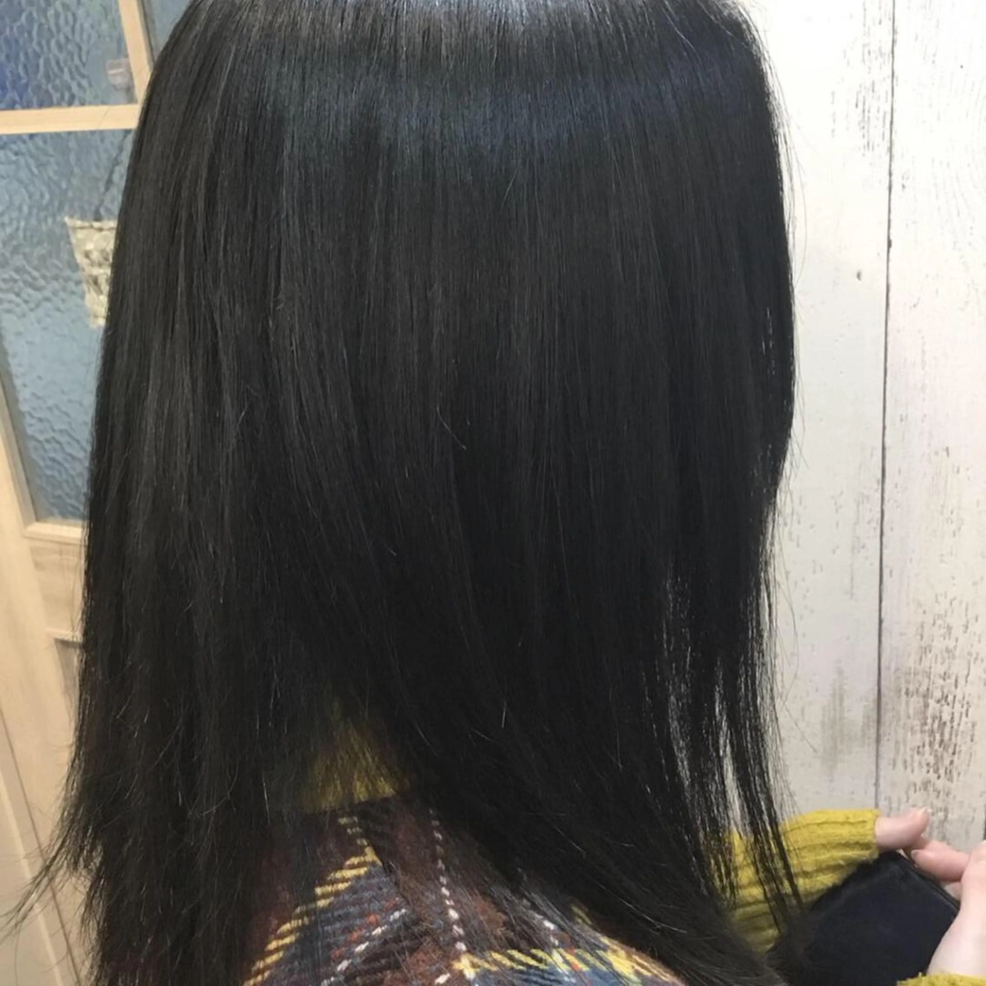 セミロング カラー embrace エンブレイスのヘアスタイル