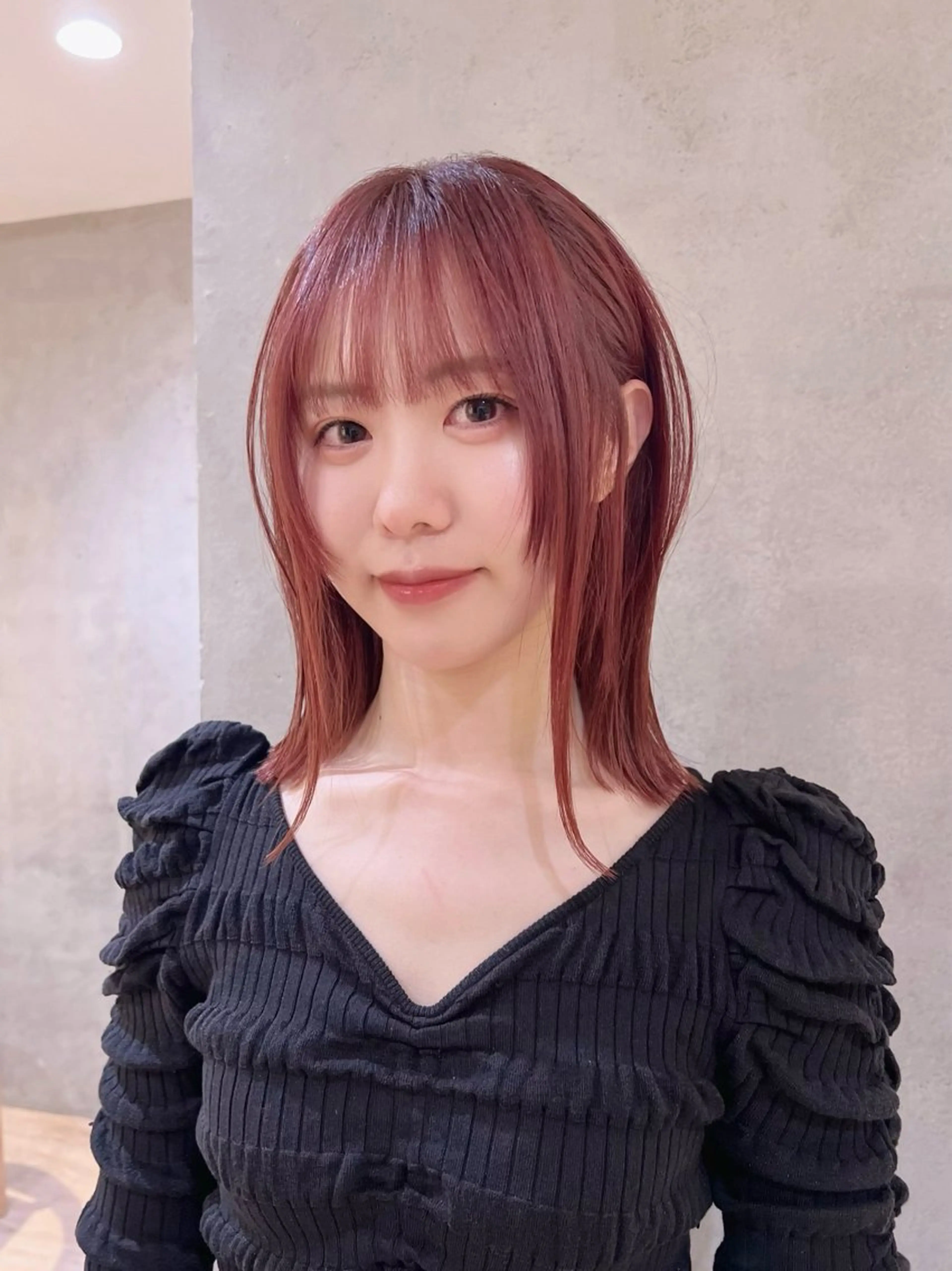 ミディアム カラー Say.石川葵 ショートボブ前髪のヘアスタイル