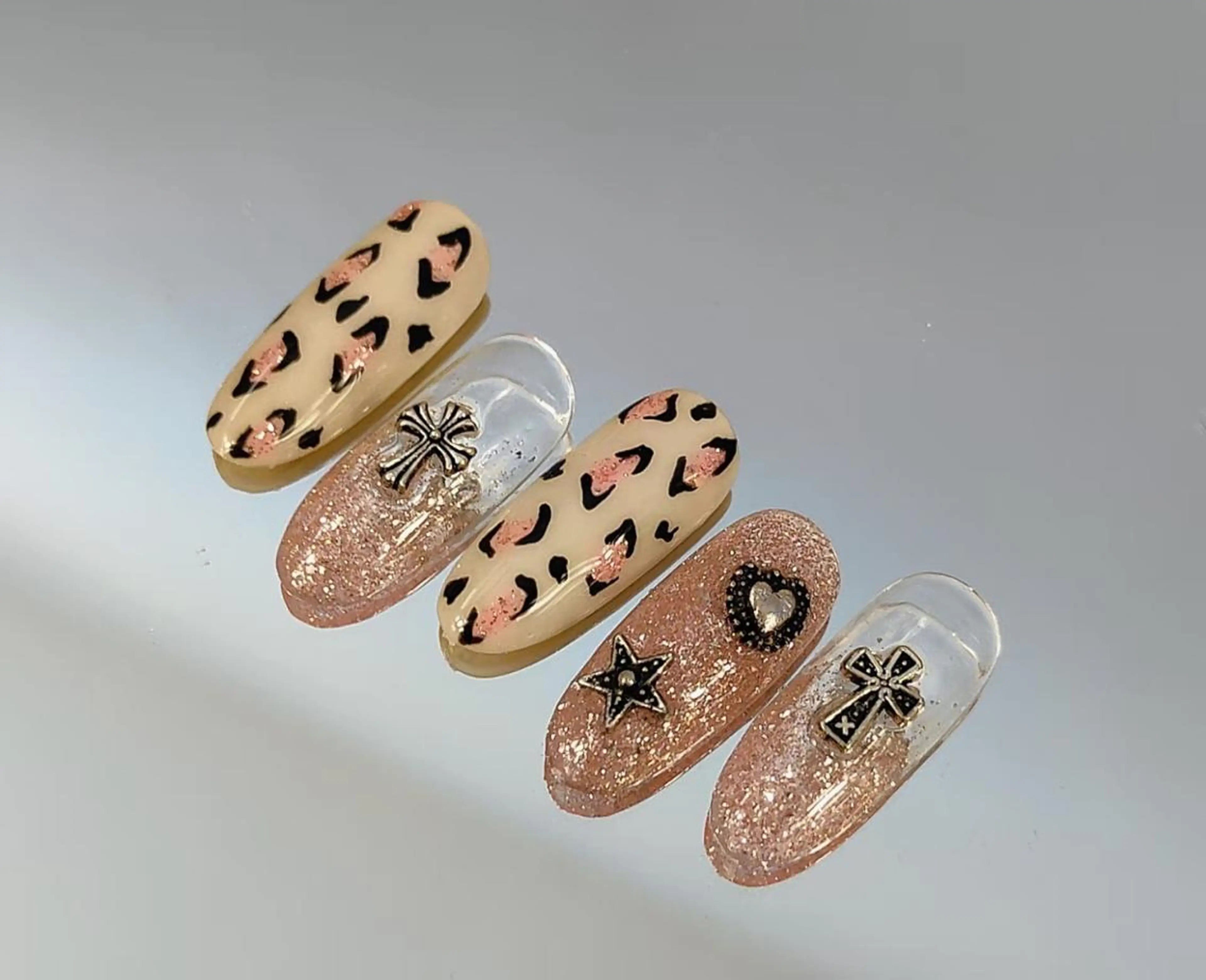 マツエク・マツパ ハンドネイル Molly _nailのネイルデザイン