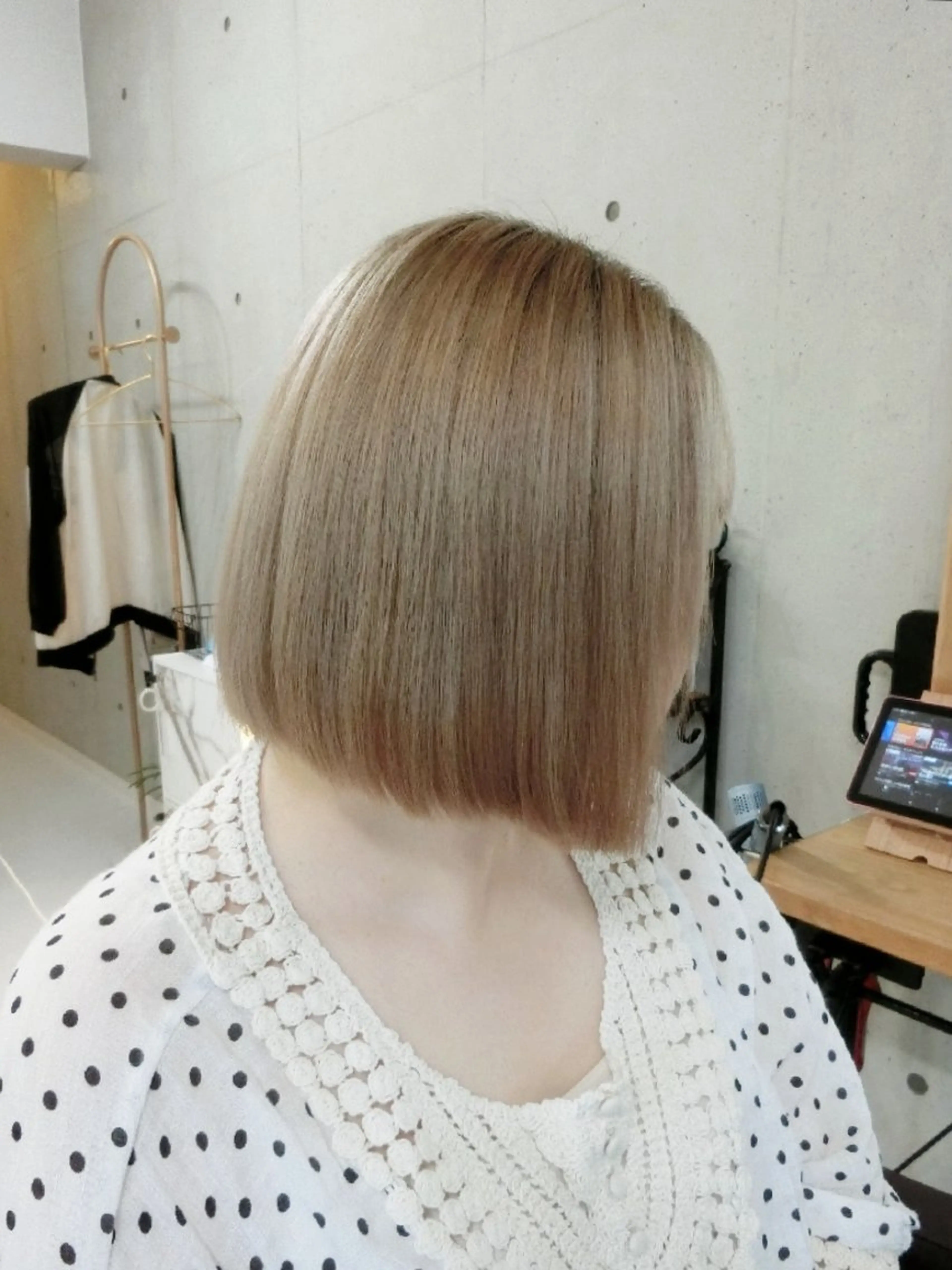 カラー ミディアム ma cherie 三浦直美のヘアスタイル