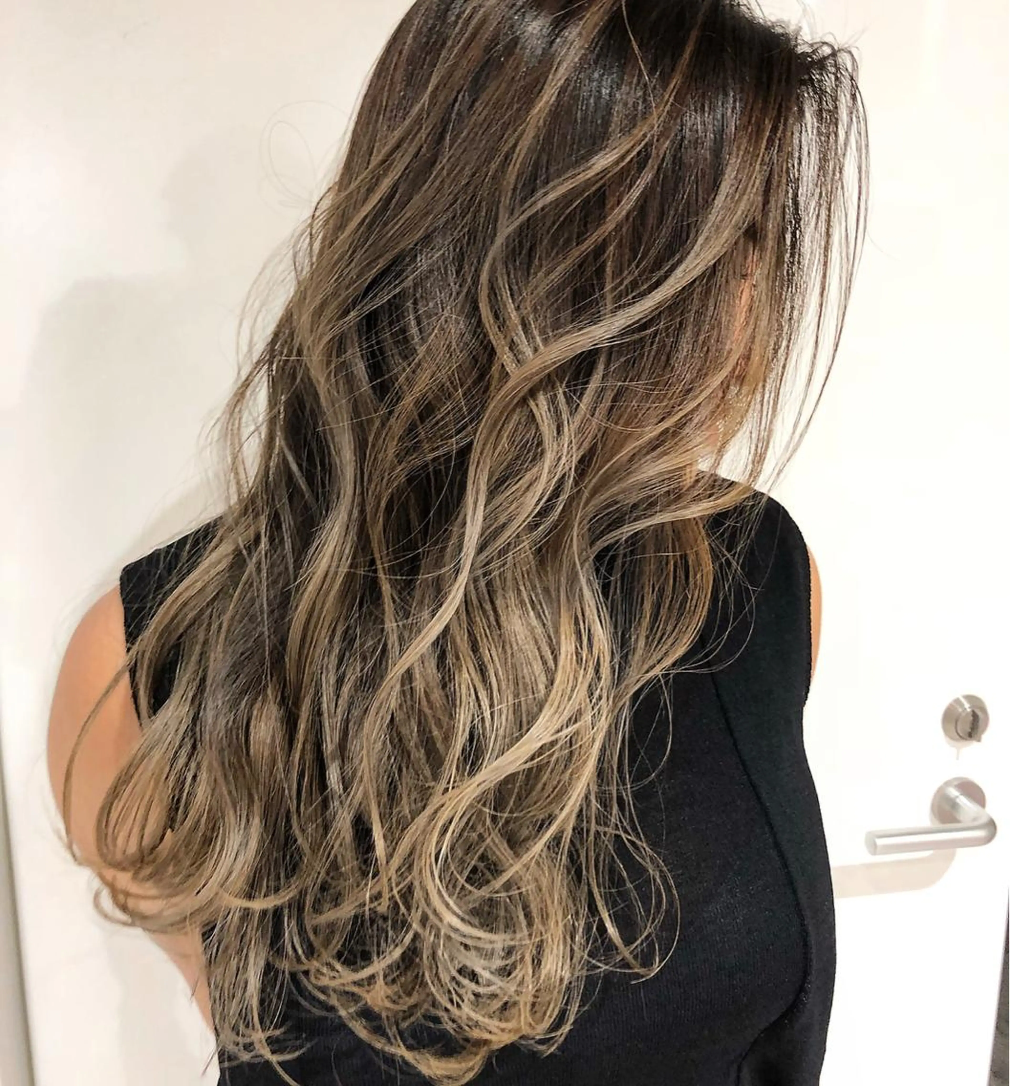 ロング カラー ヘアアレンジ 透明感カラー デザインカラー トリートメント 髪質改善land千葉所属・阿部 圭悟のヘアスタイル