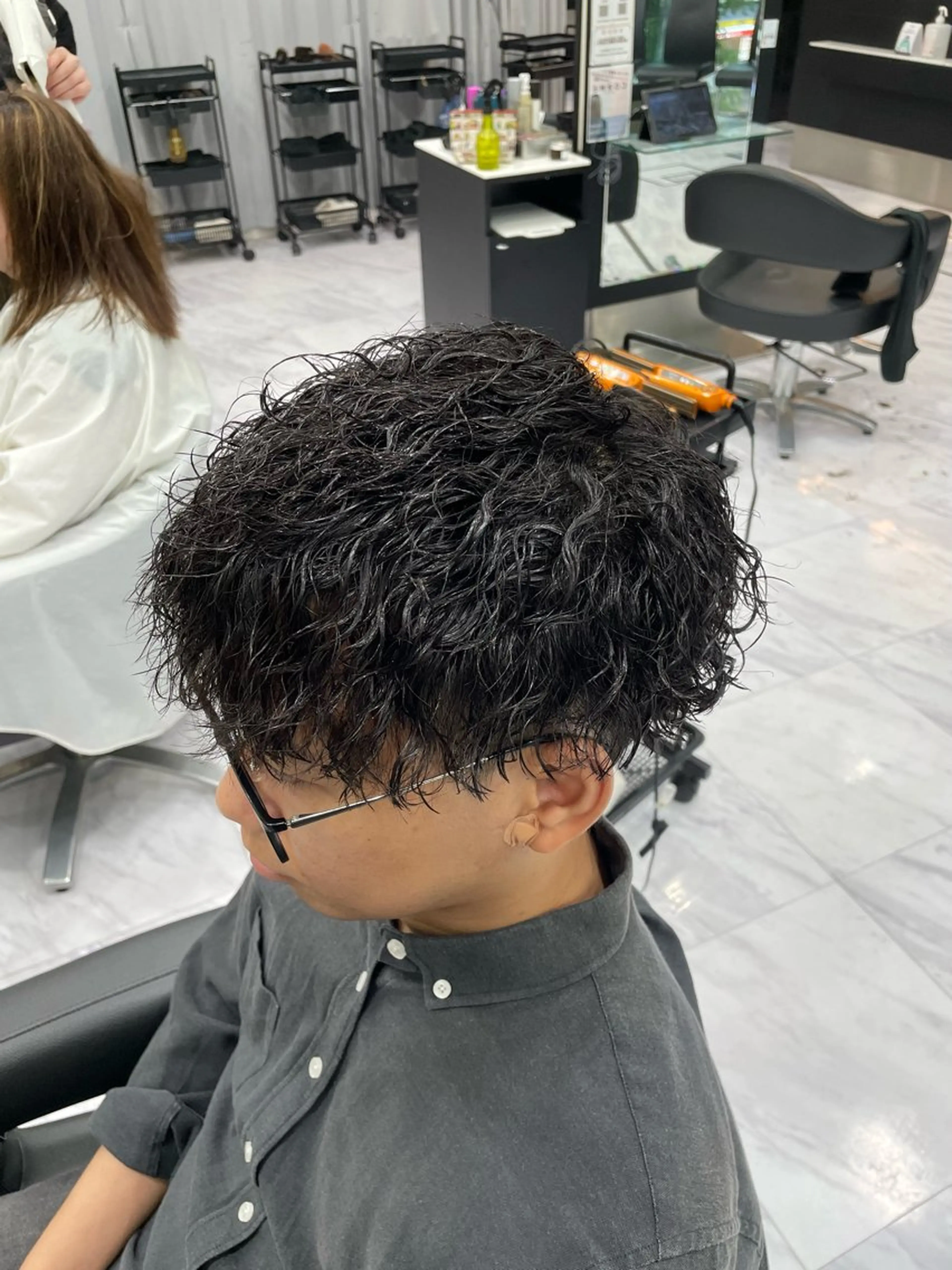 パーマ メンズ カット パーマ トリートメント 🐥くまがい💛 ダブルカラー／パーマのヘアスタイル