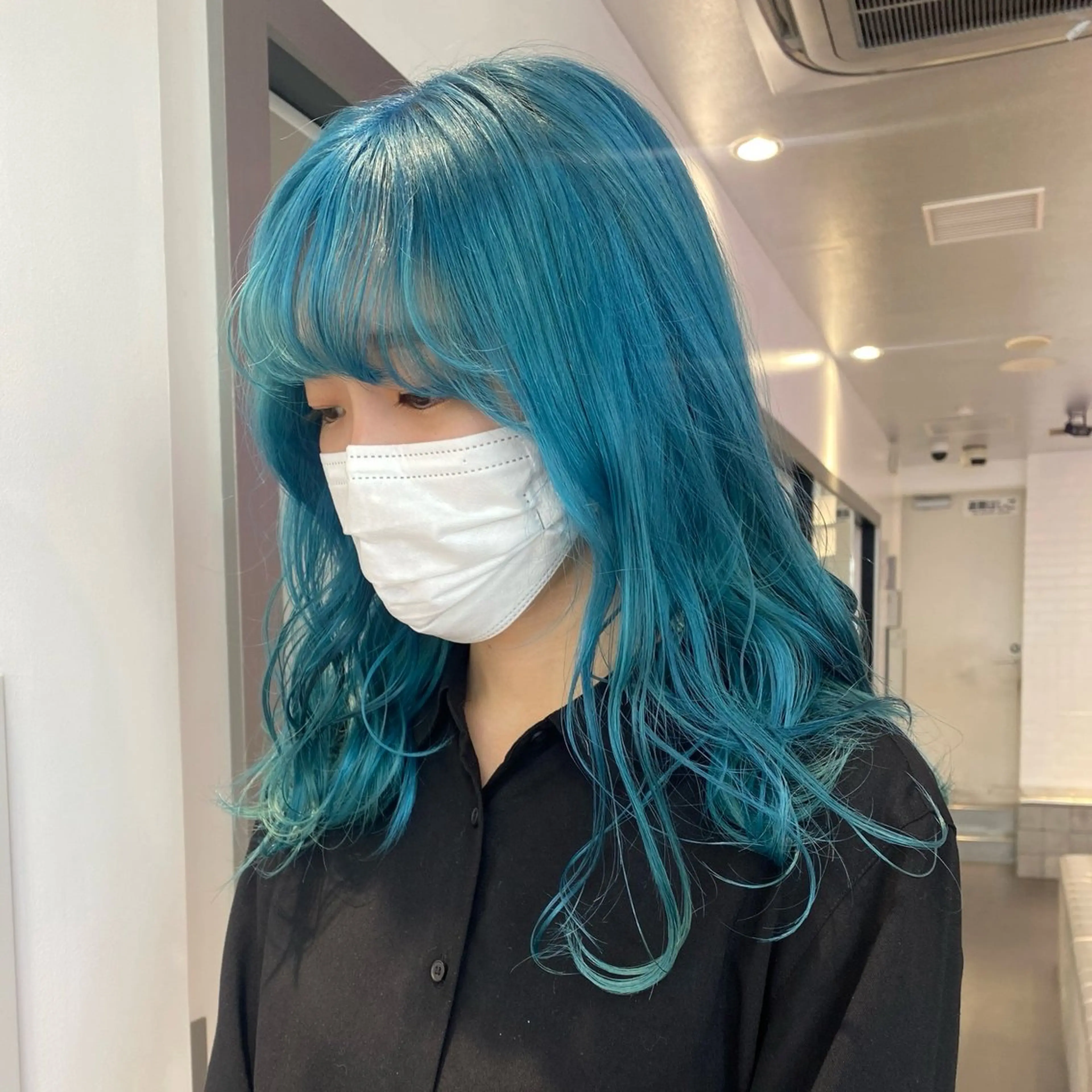 ロング カラー ヘアカラー トリートメント ハイトーン×デザイン 🪽🫧HIKARIのヘアスタイル