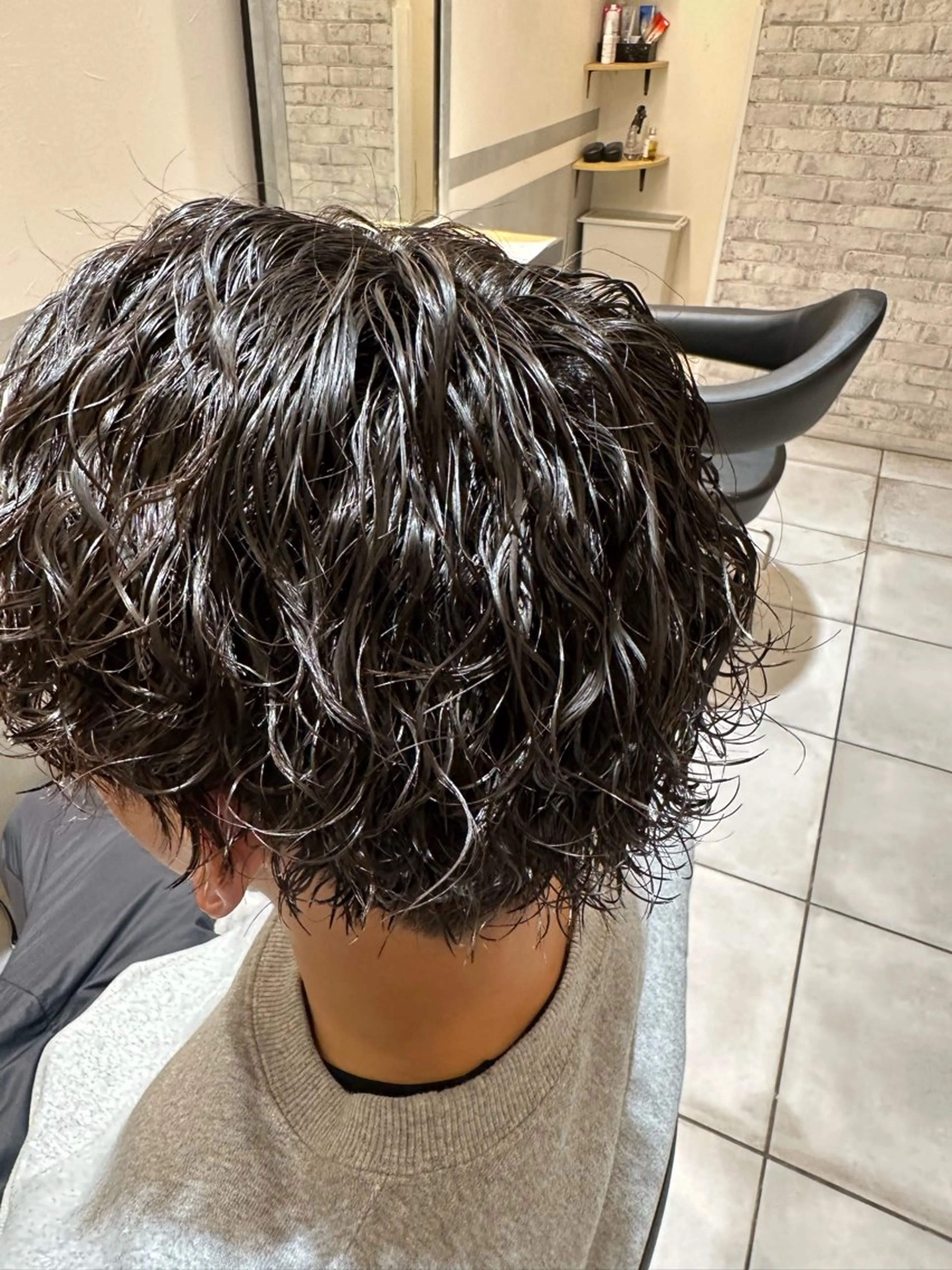 パーマ フクイ ミユのヘアスタイル