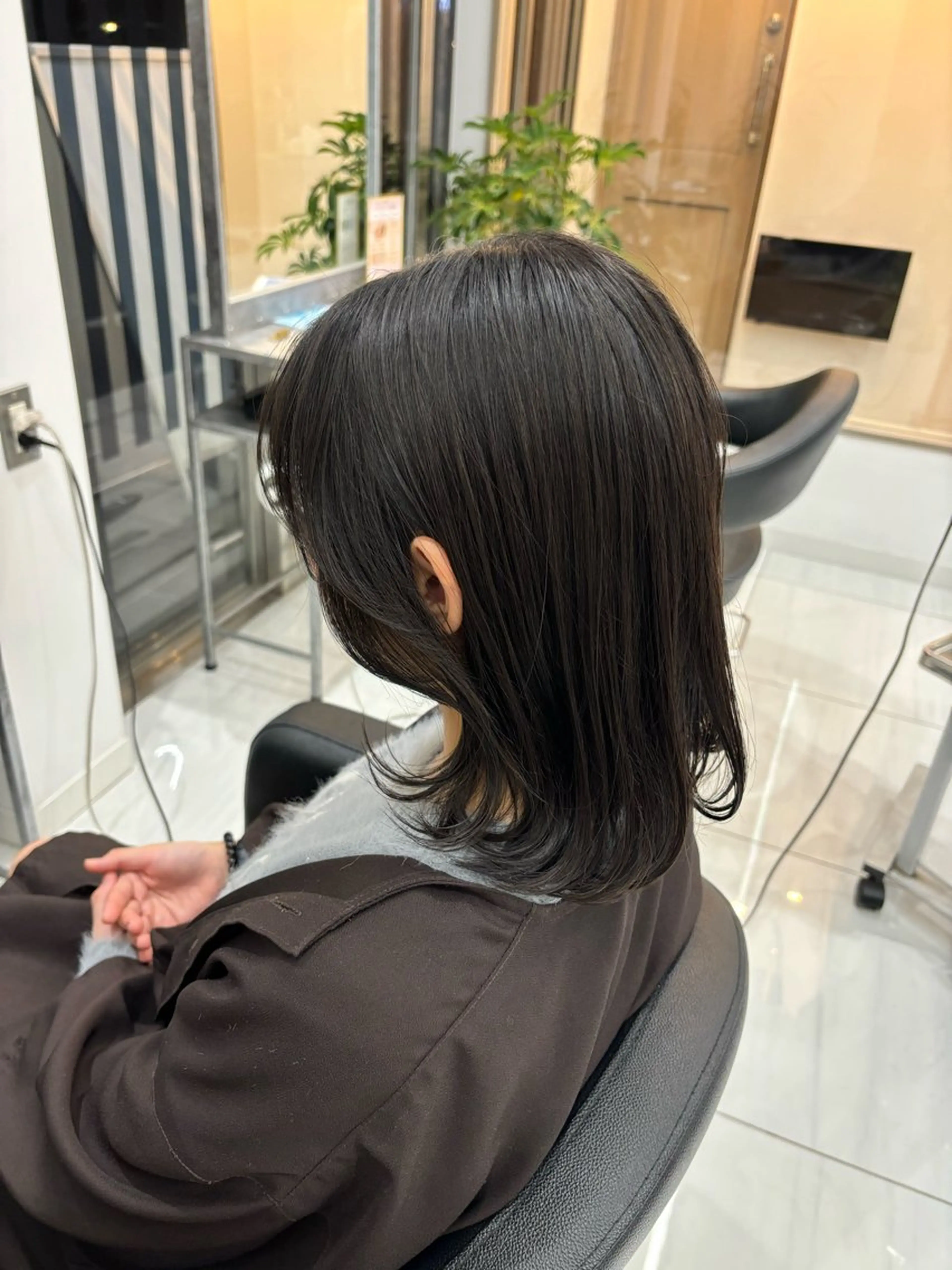 ミディアム 顔周りカット 小顔カット カット Rina/似合う × なりたい、叶えます。のヘアスタイル