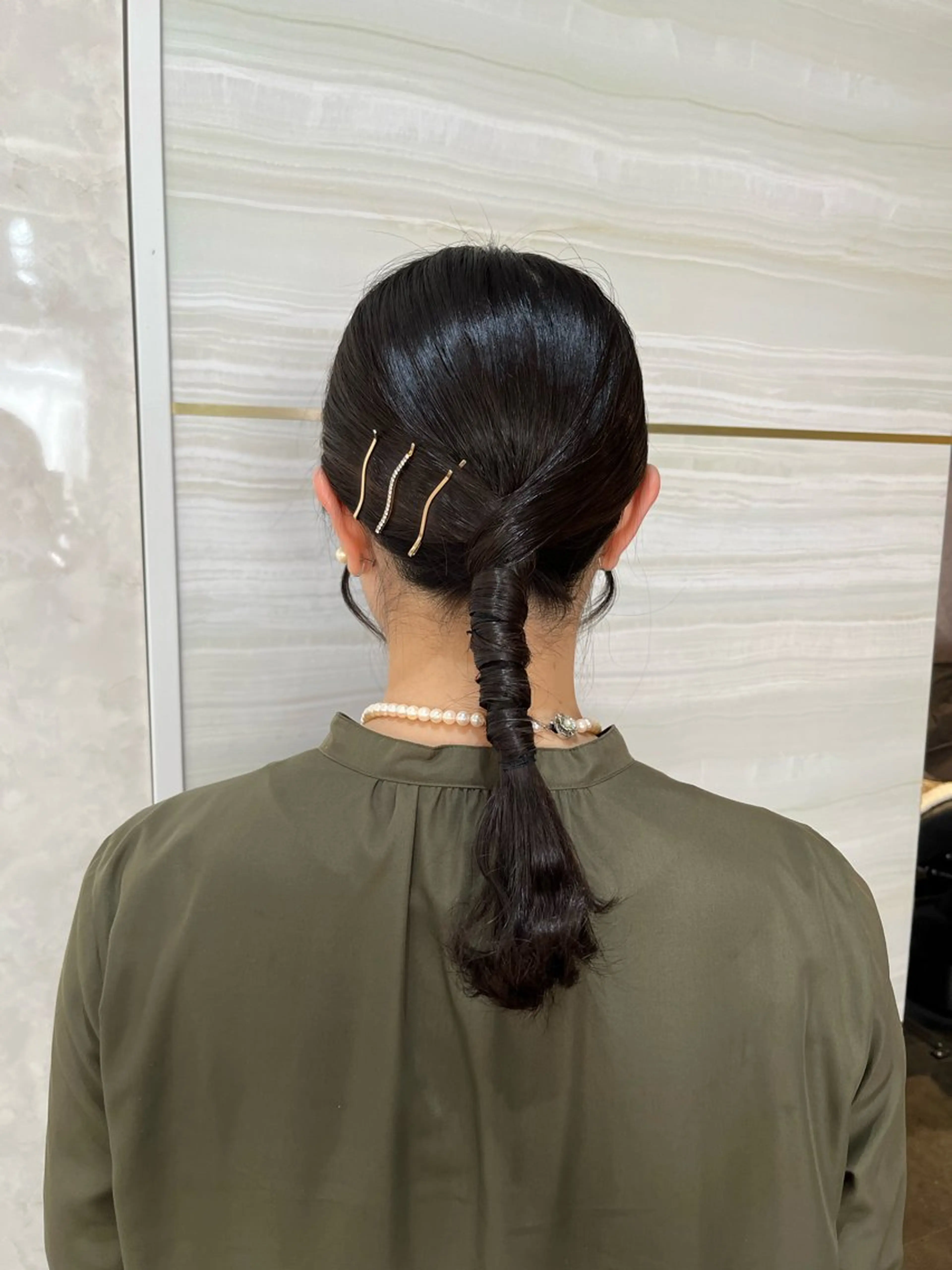 ミディアム ヘアアレンジ ヘアセット 💙Ami💙 elubylovisのヘアスタイル
