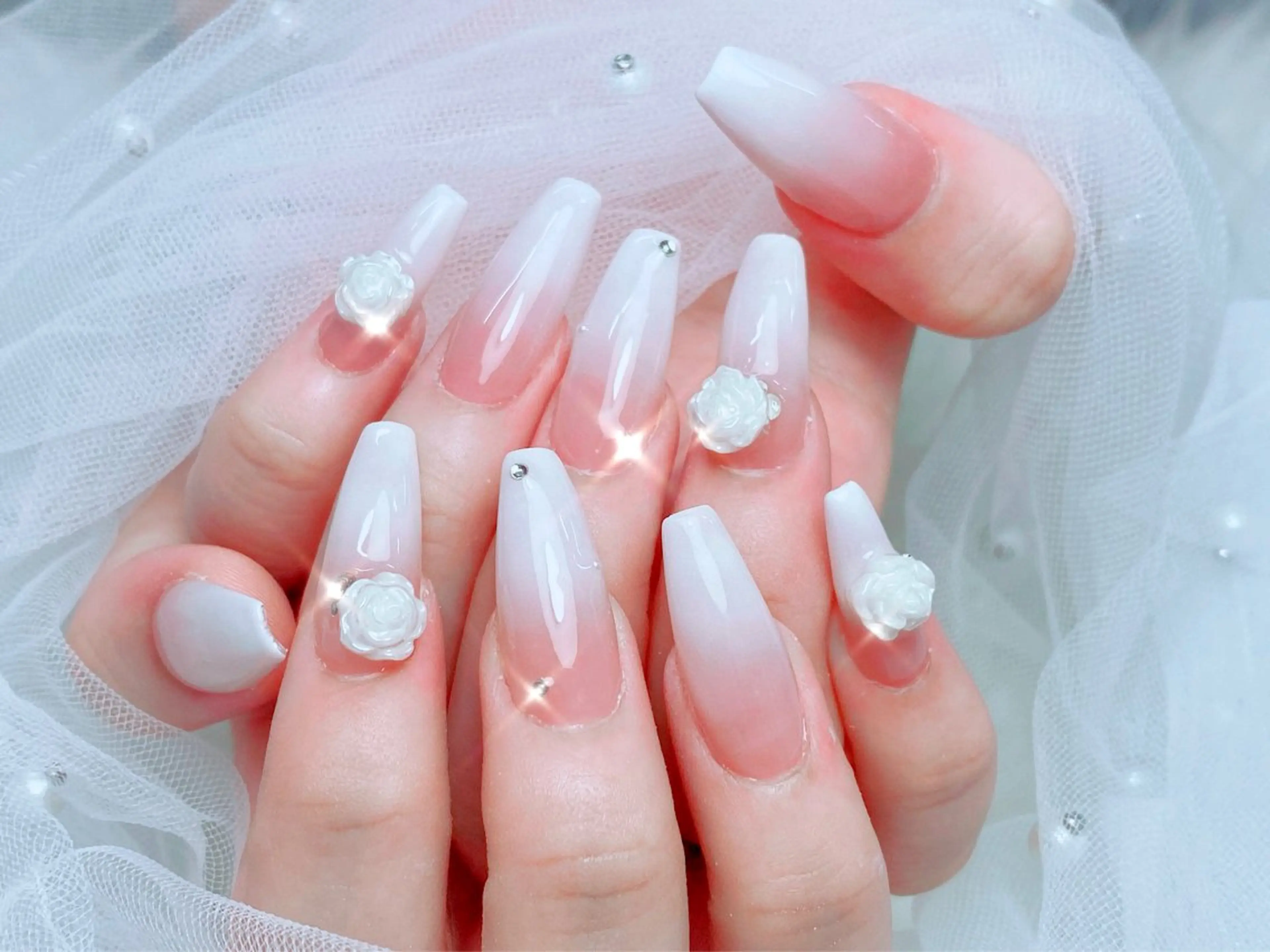 ネイル ハンドネイル ハンドケア Zz nail salonのネイルデザイン
