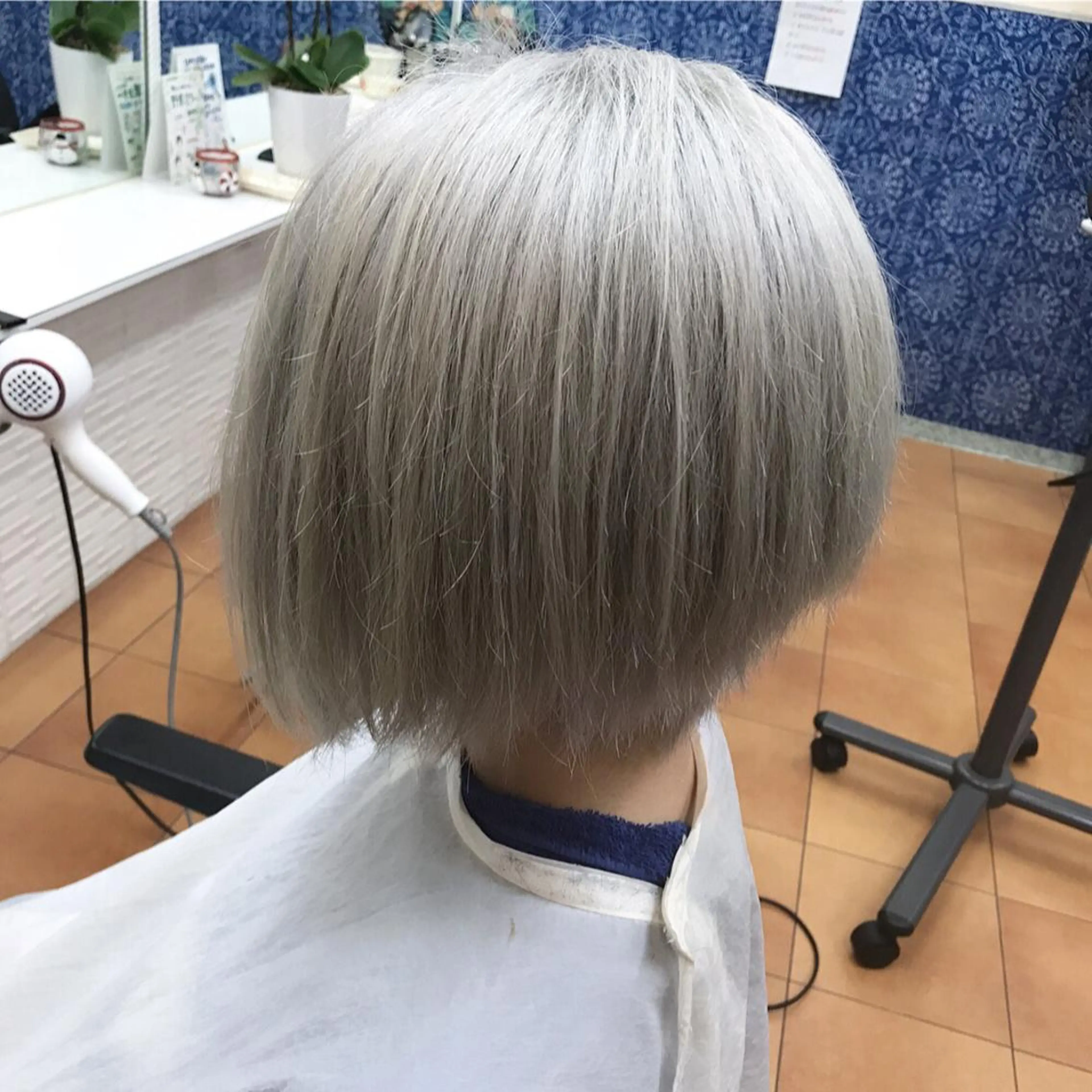 カラー ブリーチ STAR所属・内藤 達也のヘアスタイル
