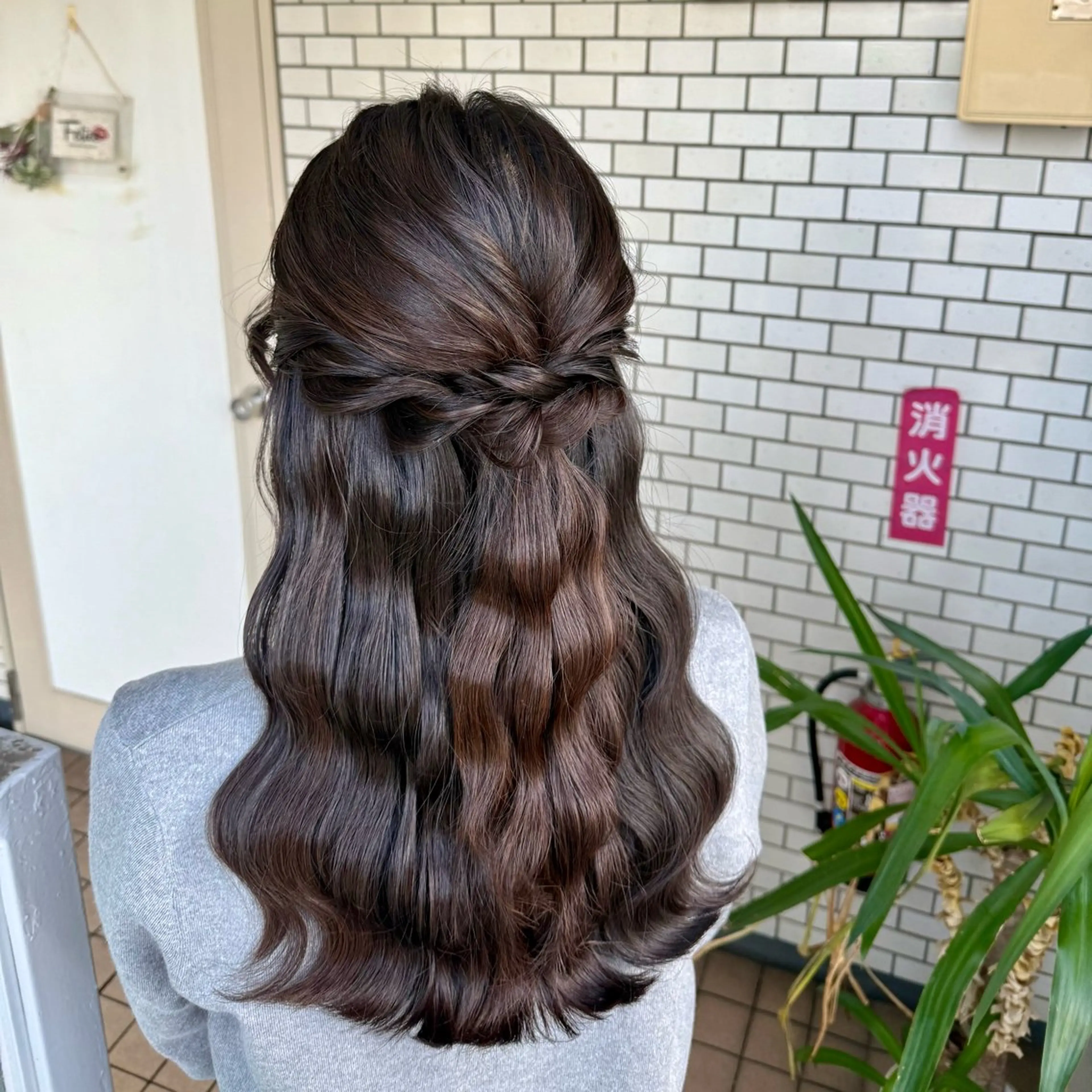 ロング ヘアアレンジ 成人式 ハーフアップ 結婚式・ブライダル 卒業式のヘアスタイル ヘアセット 褒められヘアメイク /‎ボブ女子🐶みおのヘアスタイル