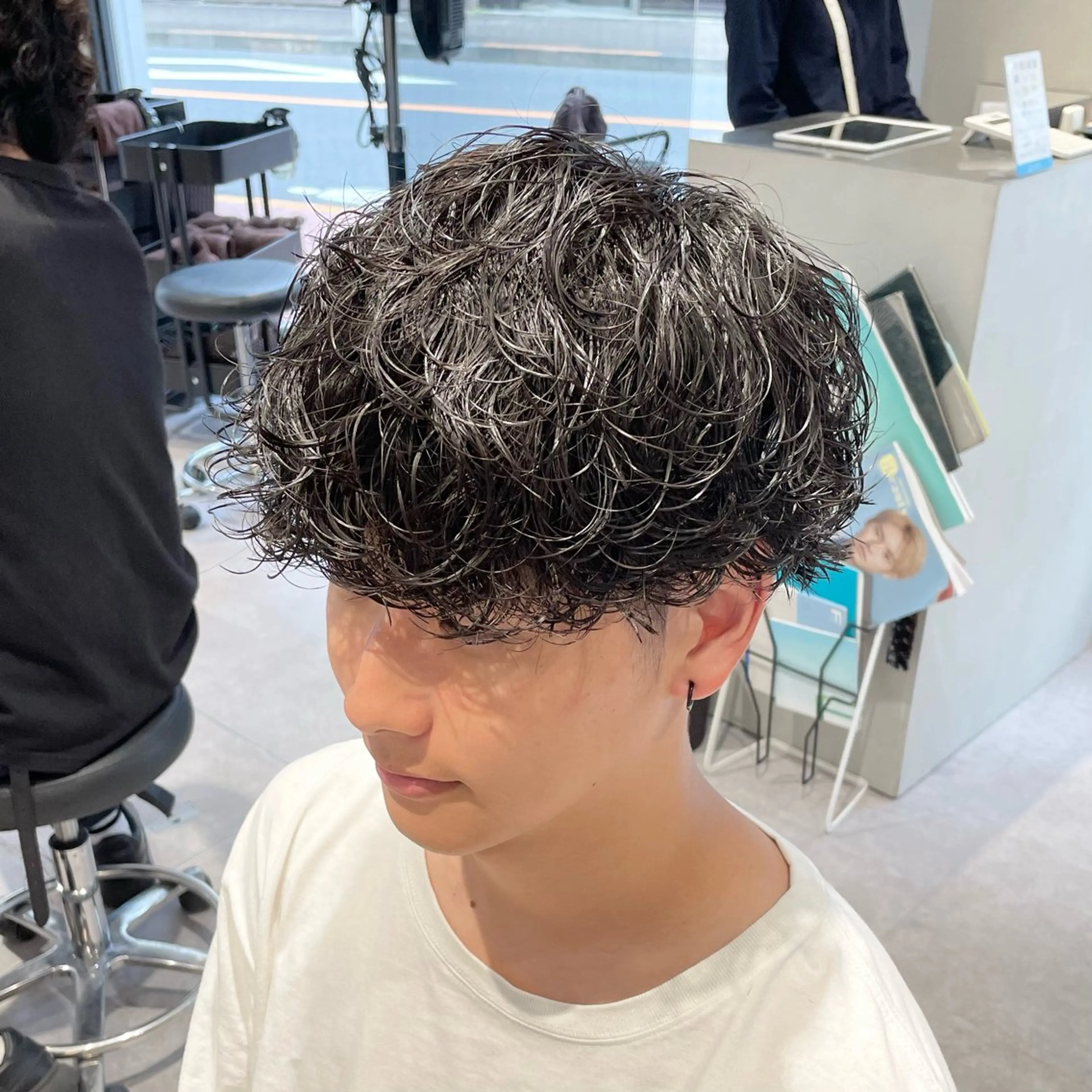 パーマ メンズ メンズパーマ メンズツイストパーマ ツイストパーマ lucy.所属・🏝🌞メンズ人気 平澤日向🌞🏝のヘアスタイル