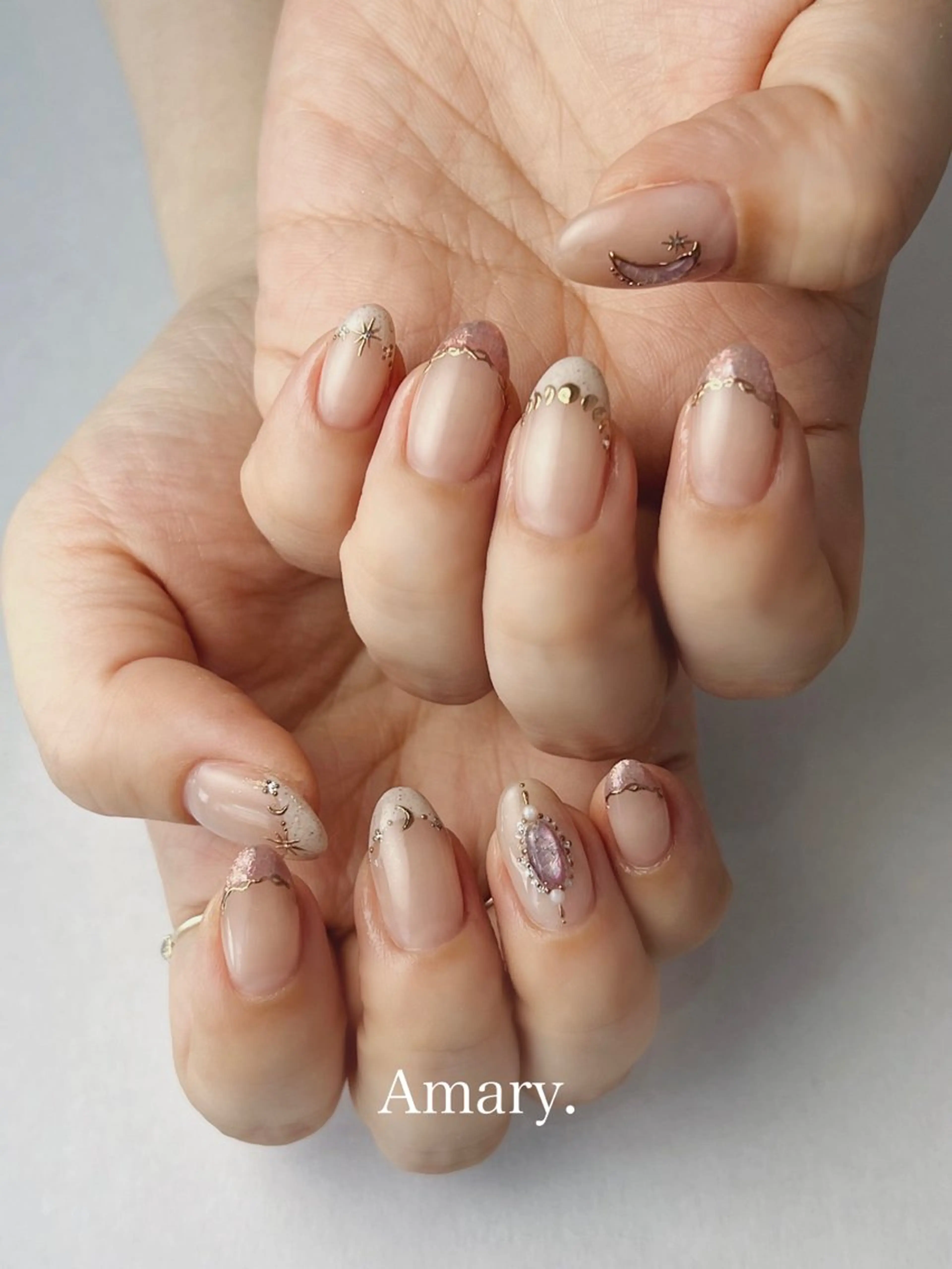 ネイル アートネイル フレンチネイル ミラーネイル ハンドネイル Amary.所属・𝐀𝐦𝐚𝐫𝐲 Takakoのネイルデザイン