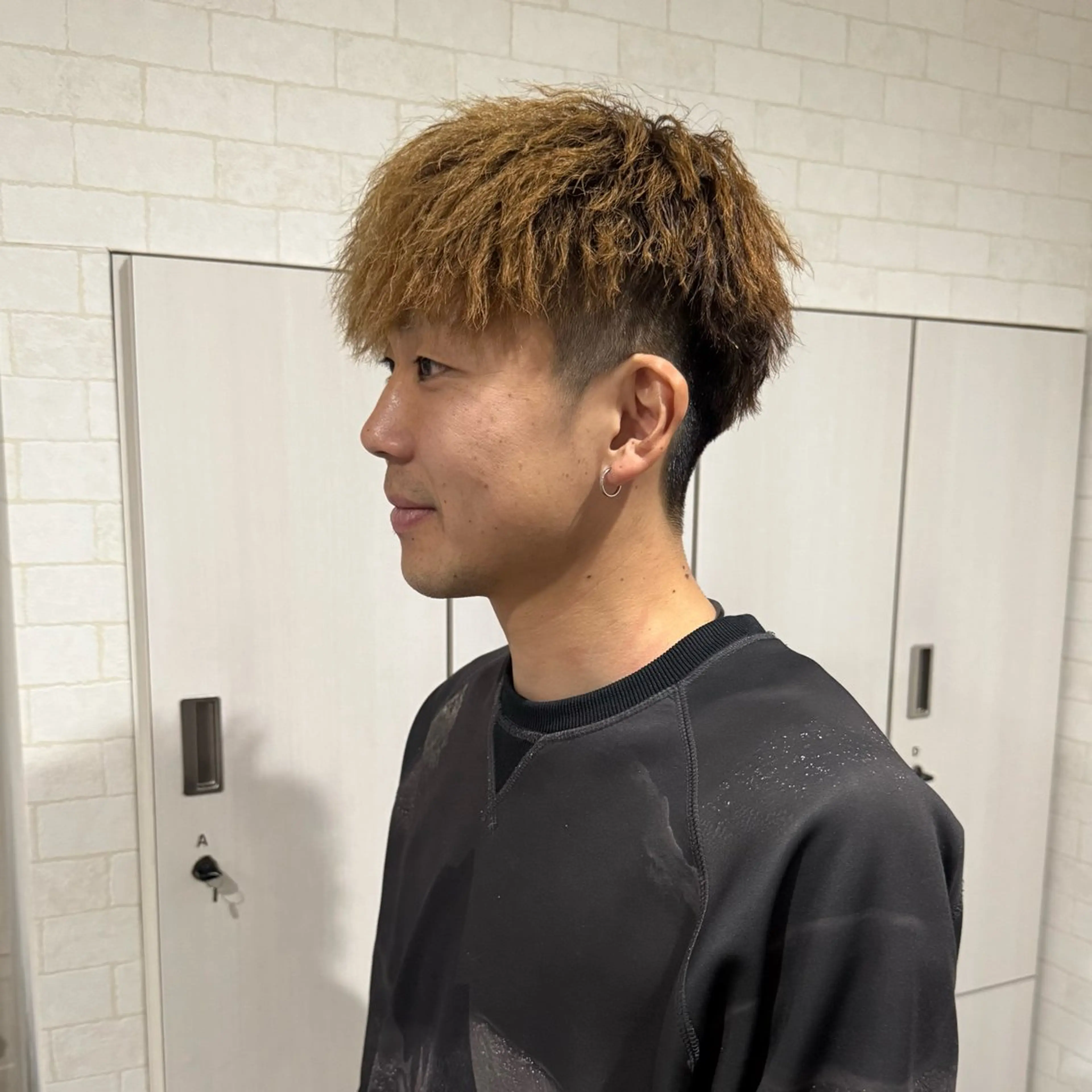 パーマ メンズ メンズパーマ メンズツイストパーマ ツイストパーマ CHEMIR所属・山川 由來のヘアスタイル