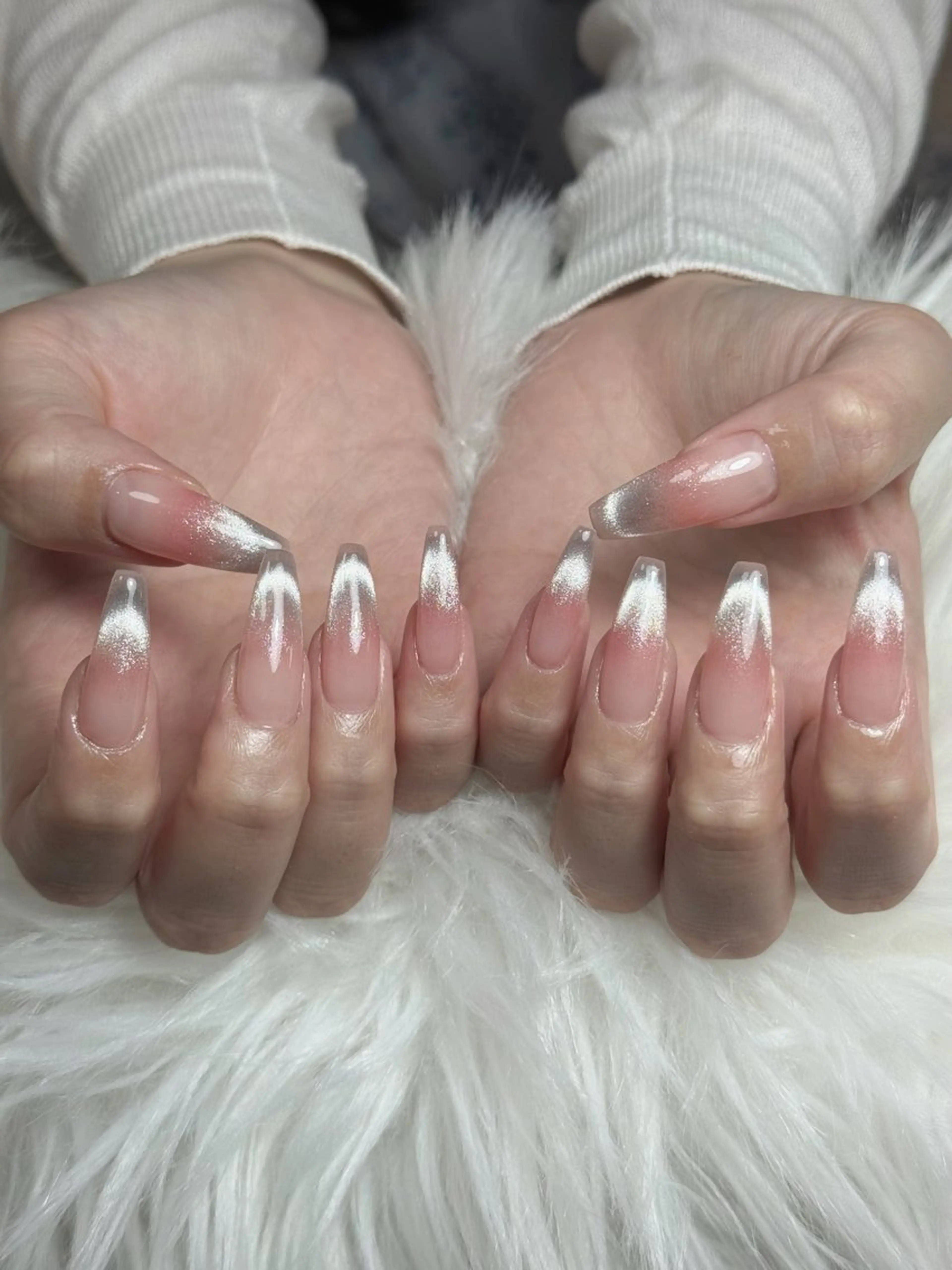 ネイル フレンチネイル ジェルネイル キラキラネイル 韓国ネイル マグネットネイル Julli nail studio所属・Julli NailStudioのネイルデザイン