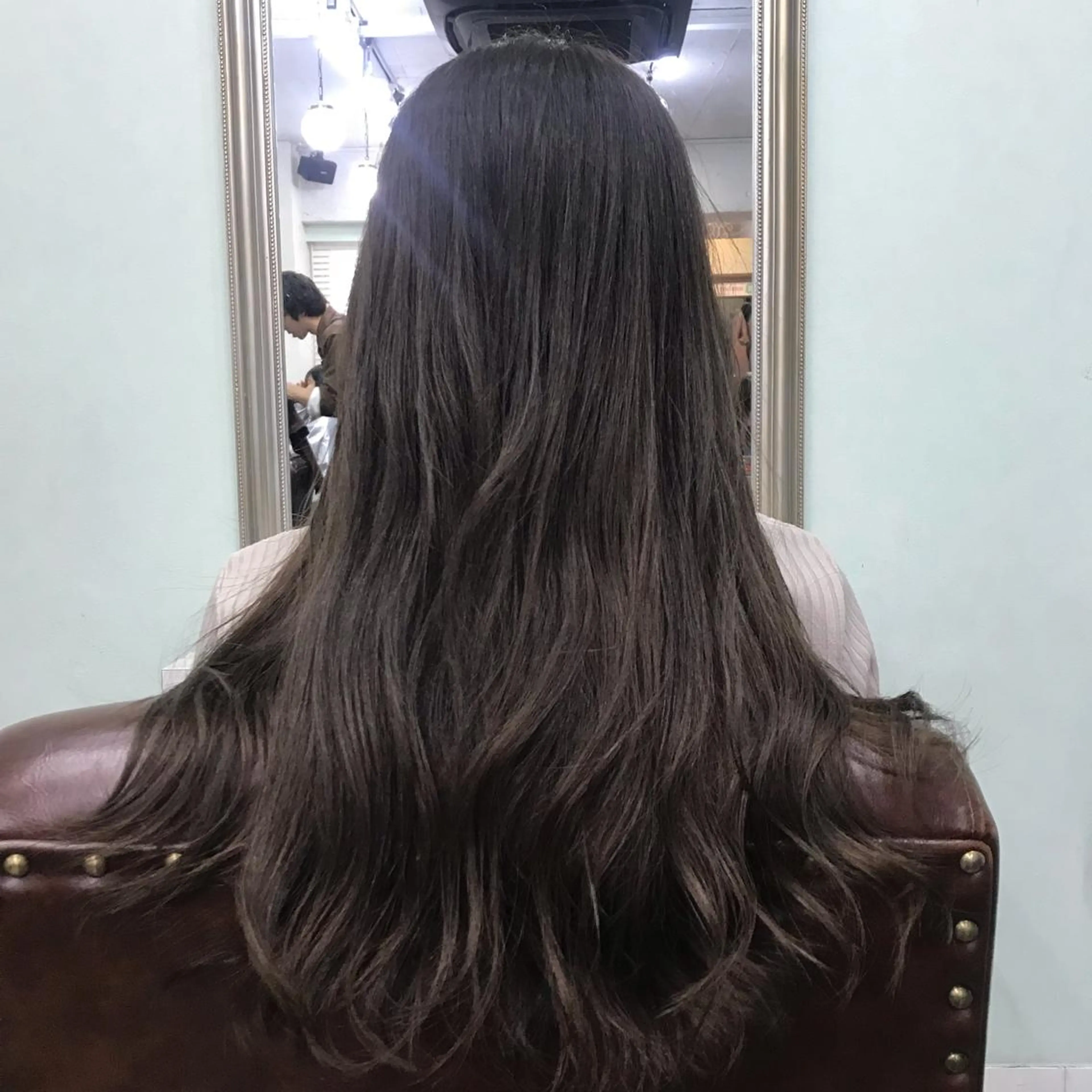 ロング カラー アッシュ アッシュブラウン ブラウンカラー ヘアカラー トリートメント ブリーチ&似合せボブ 田中寛十のヘアスタイル