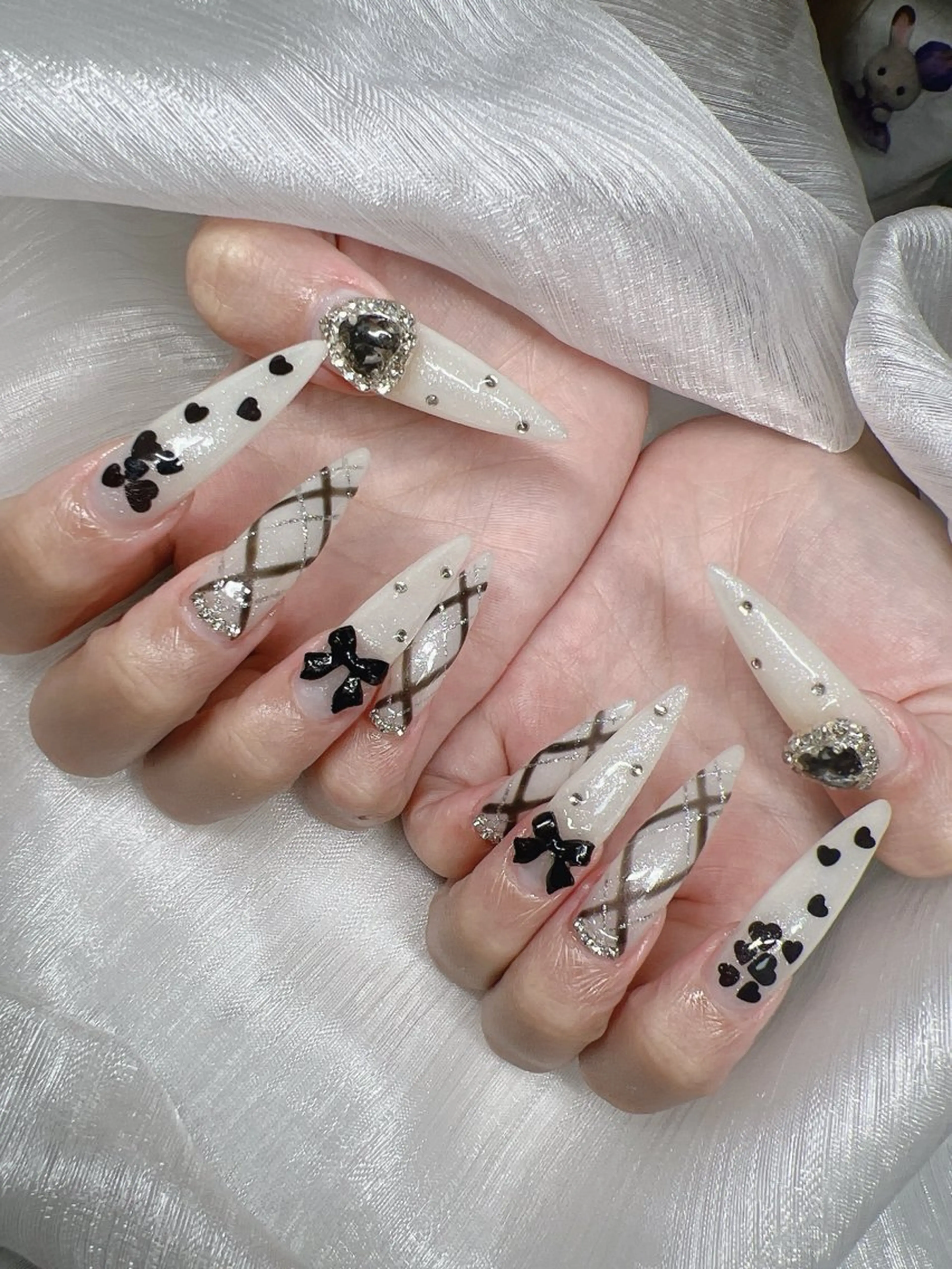 ネイル 長さ出し グラデーション キラキラネイル マグネットネイル ニュアンスネイル ハンドネイル Lee Nails チップ長さだし専門店のネイルデザイン