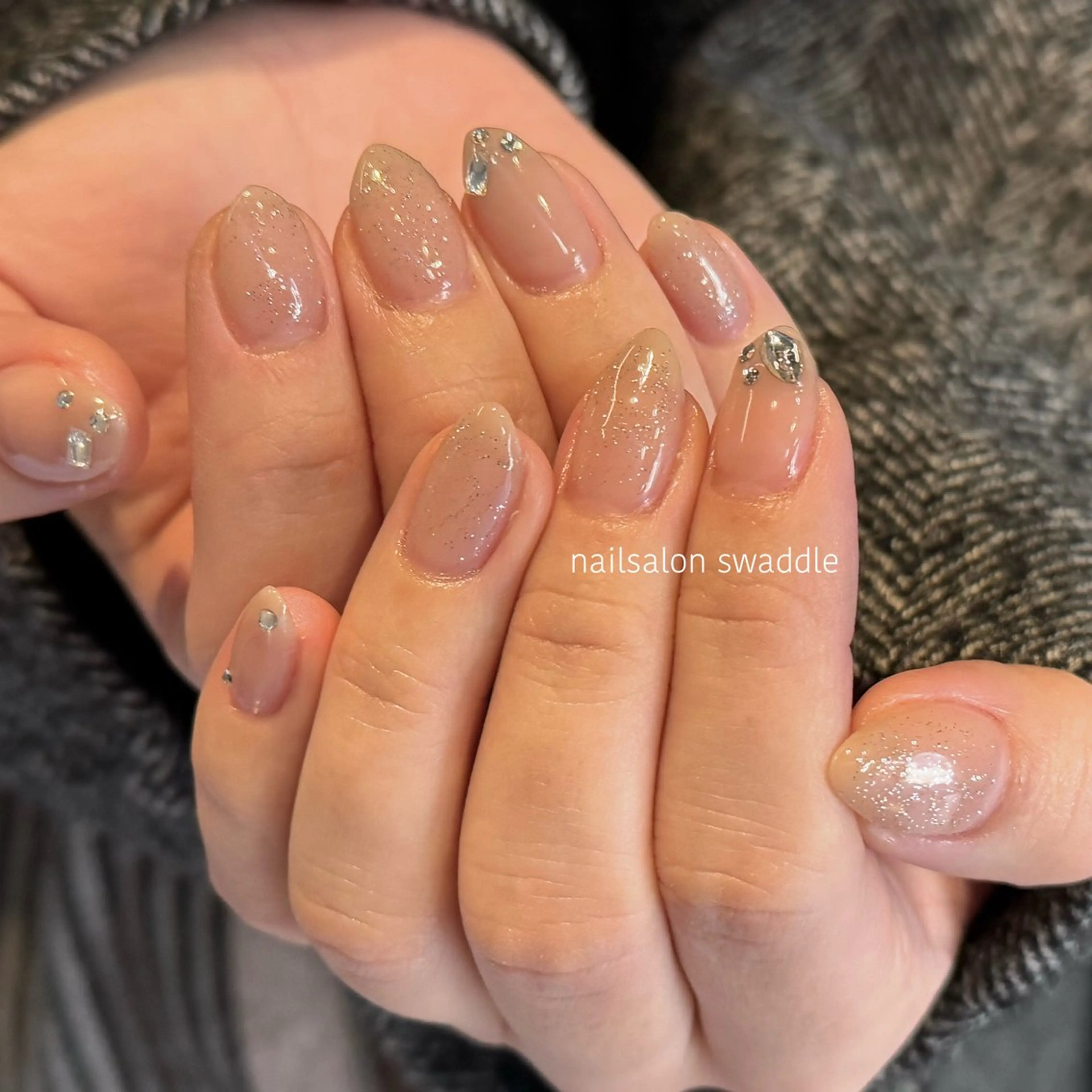 ネイル ハンドネイル ハンドケア nail salon swaddle 🪽のネイルデザイン