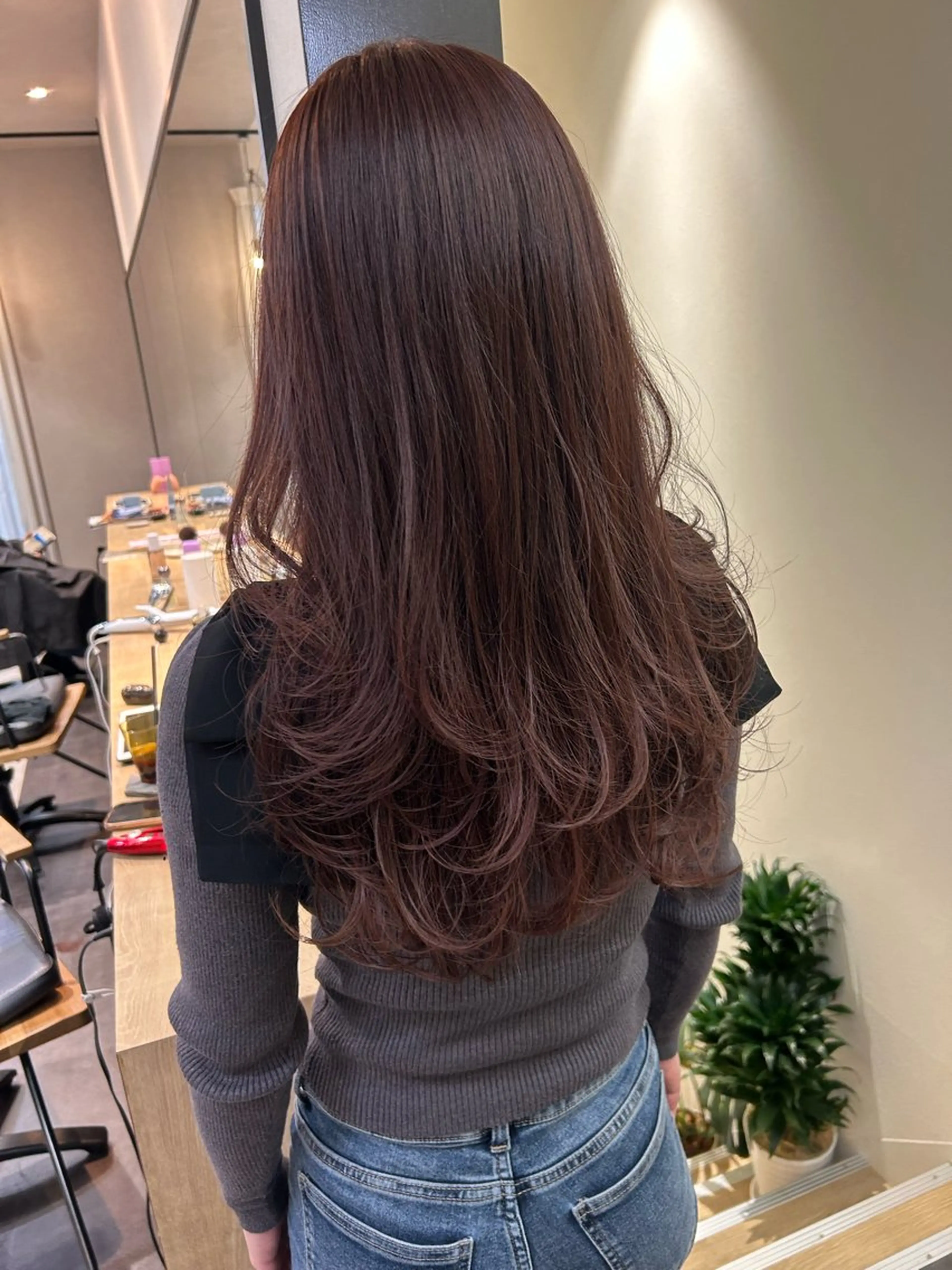 ロング カラー ベージュカラー ピンクカラー ピンクベージュ レイヤーカット カット ヘアカラー トリートメント hub hair レイヤー/透明感のヘアスタイル