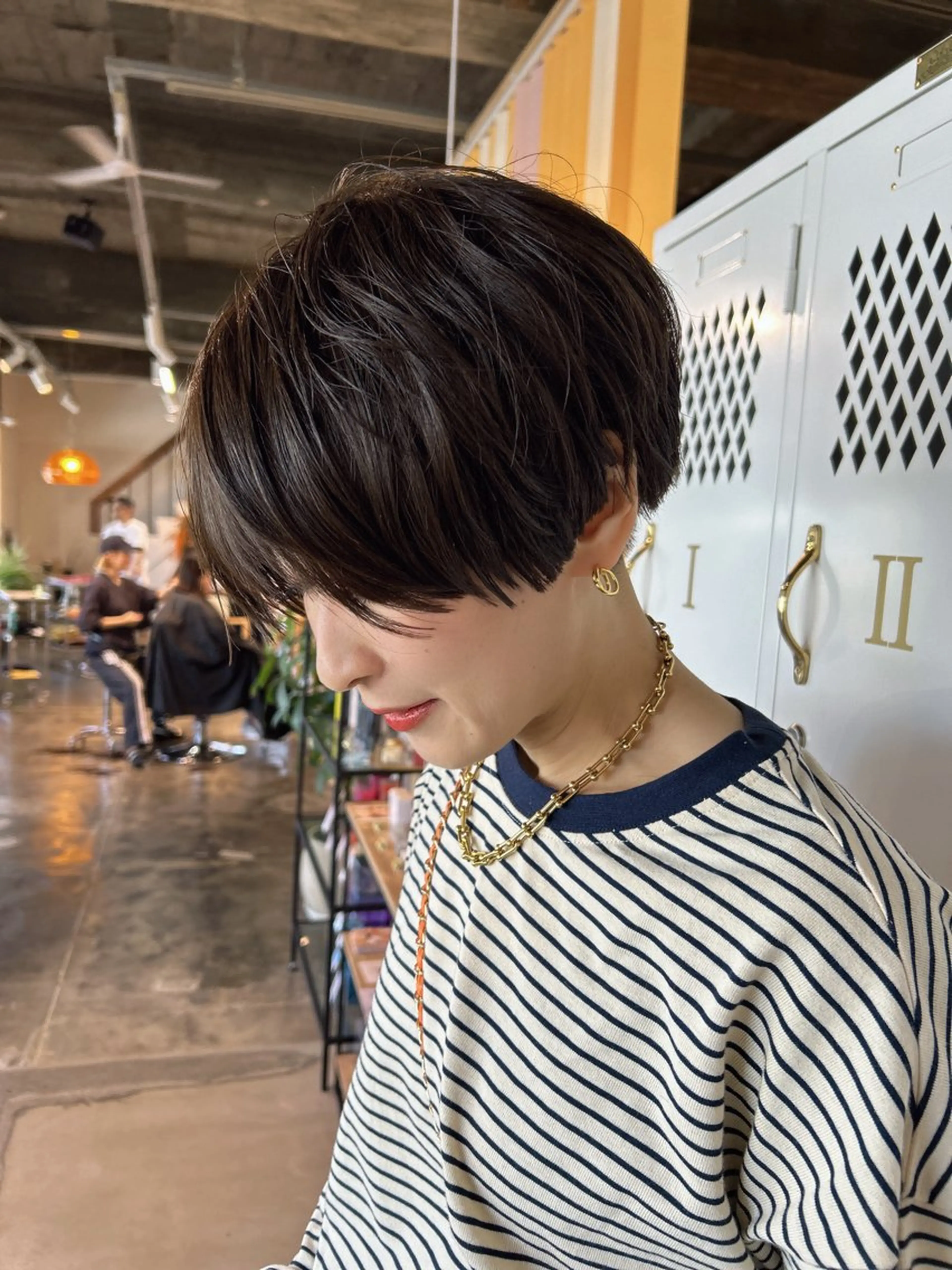 ショート カラー ハンサムショート グレージュ ショートヘア 透明感カラー 暖色shihoのヘアスタイル