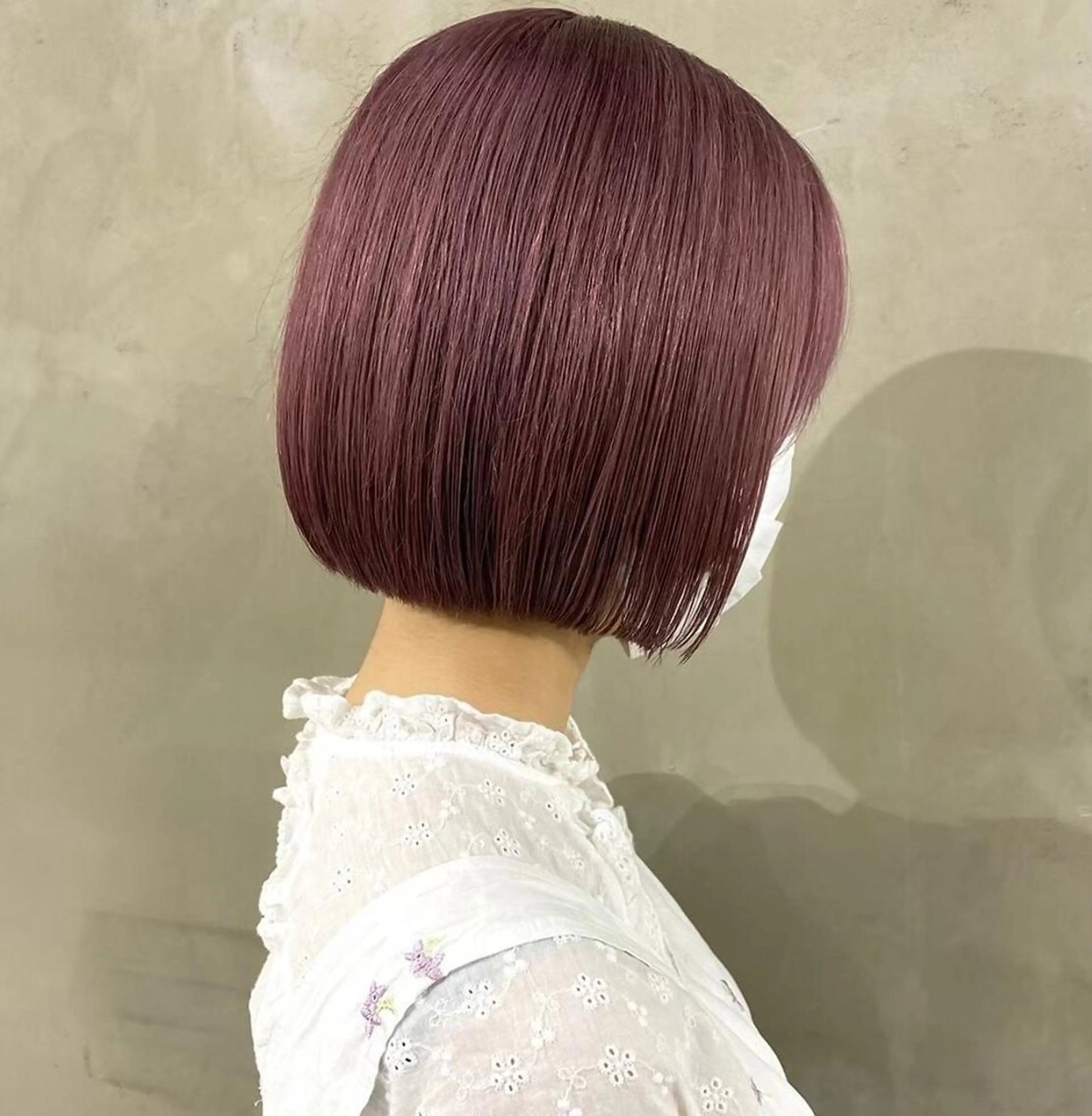 ショート ☘️ハイトーンボブ ☘️初めてのボブ💫のヘアスタイル