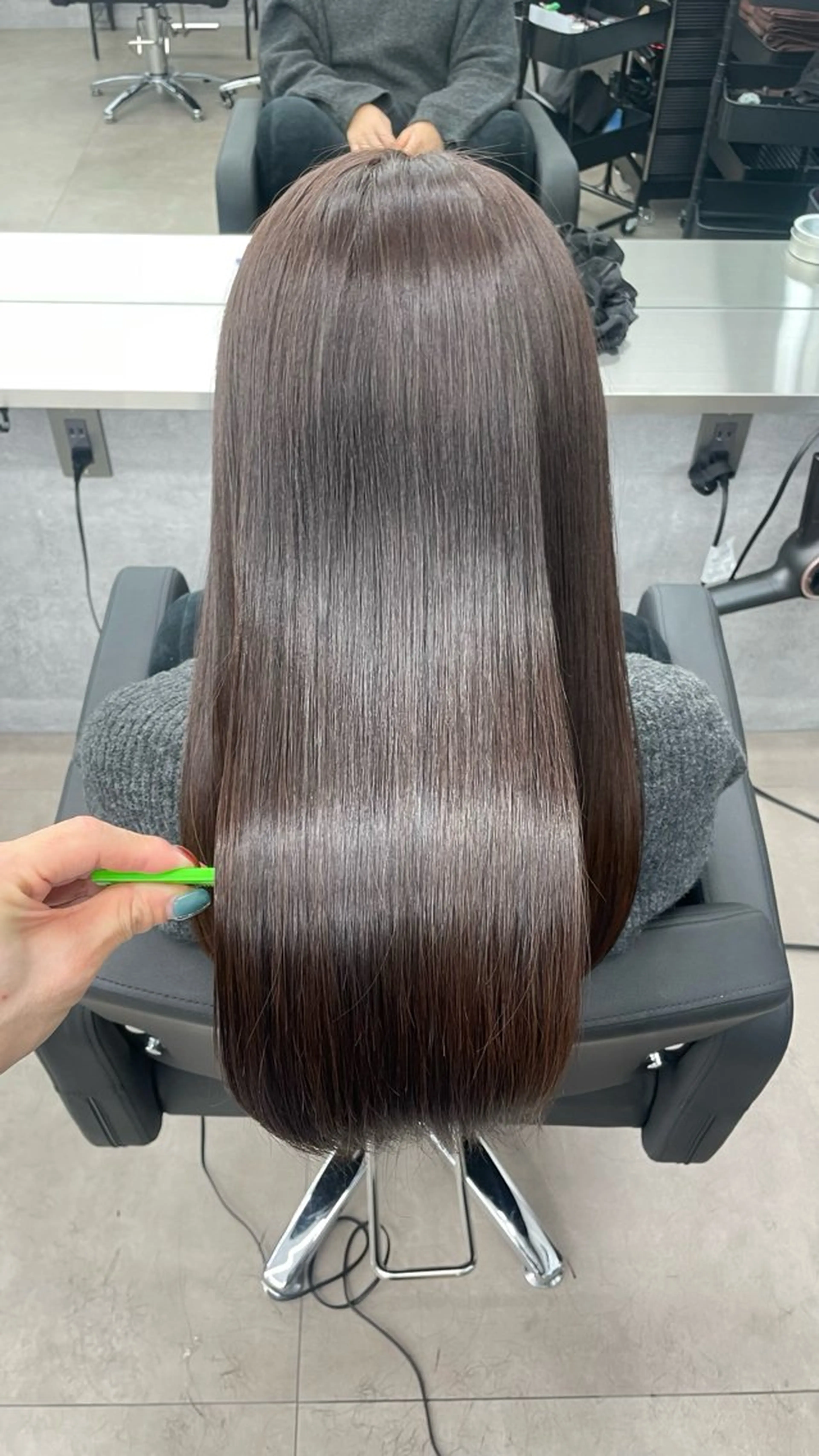 ロング カット ヘアカラー トリートメント 🦄髪質改善トリー トメント🦄イリスのヘアスタイル
