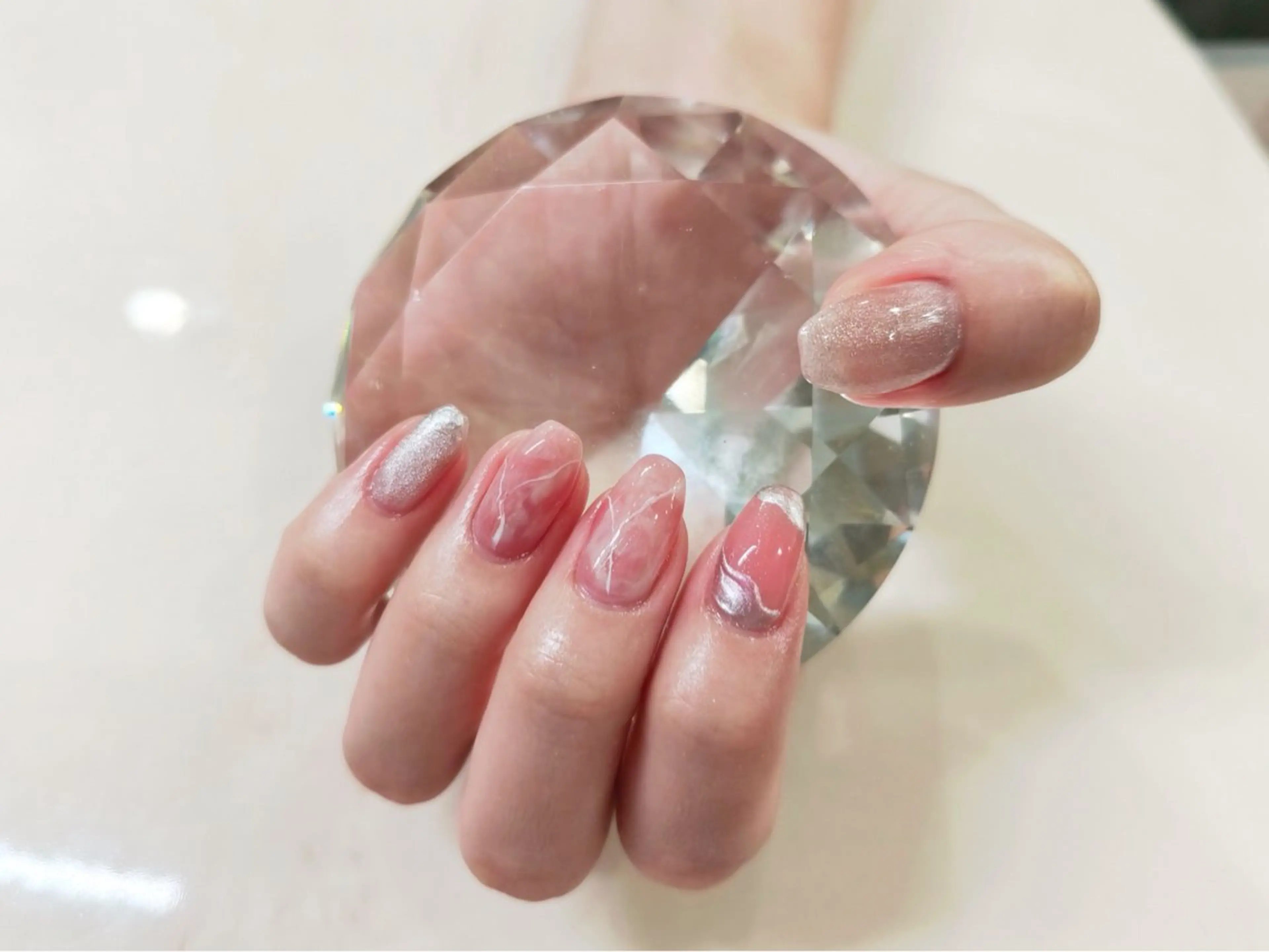 オフ無しの方【ニュアンスデザイン】の写真