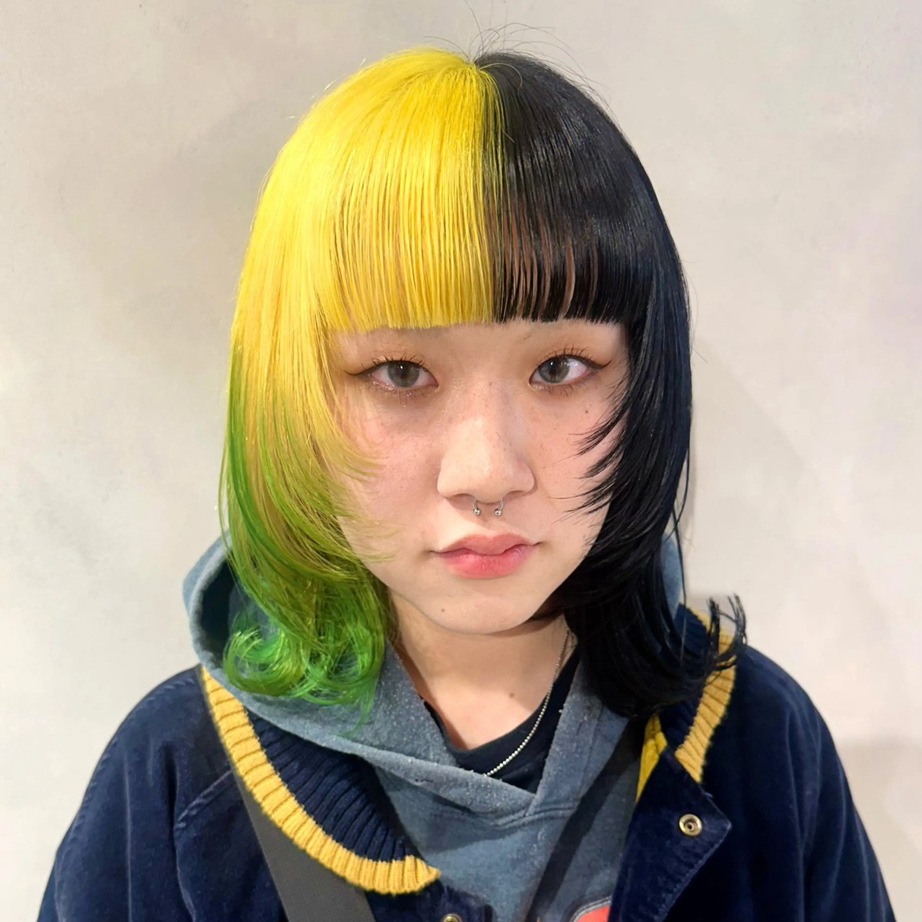 ミディアム カラー カット ヘアカラー トリートメント デザインカラー/パー マ🦖外岡咲希🦖のヘアスタイル