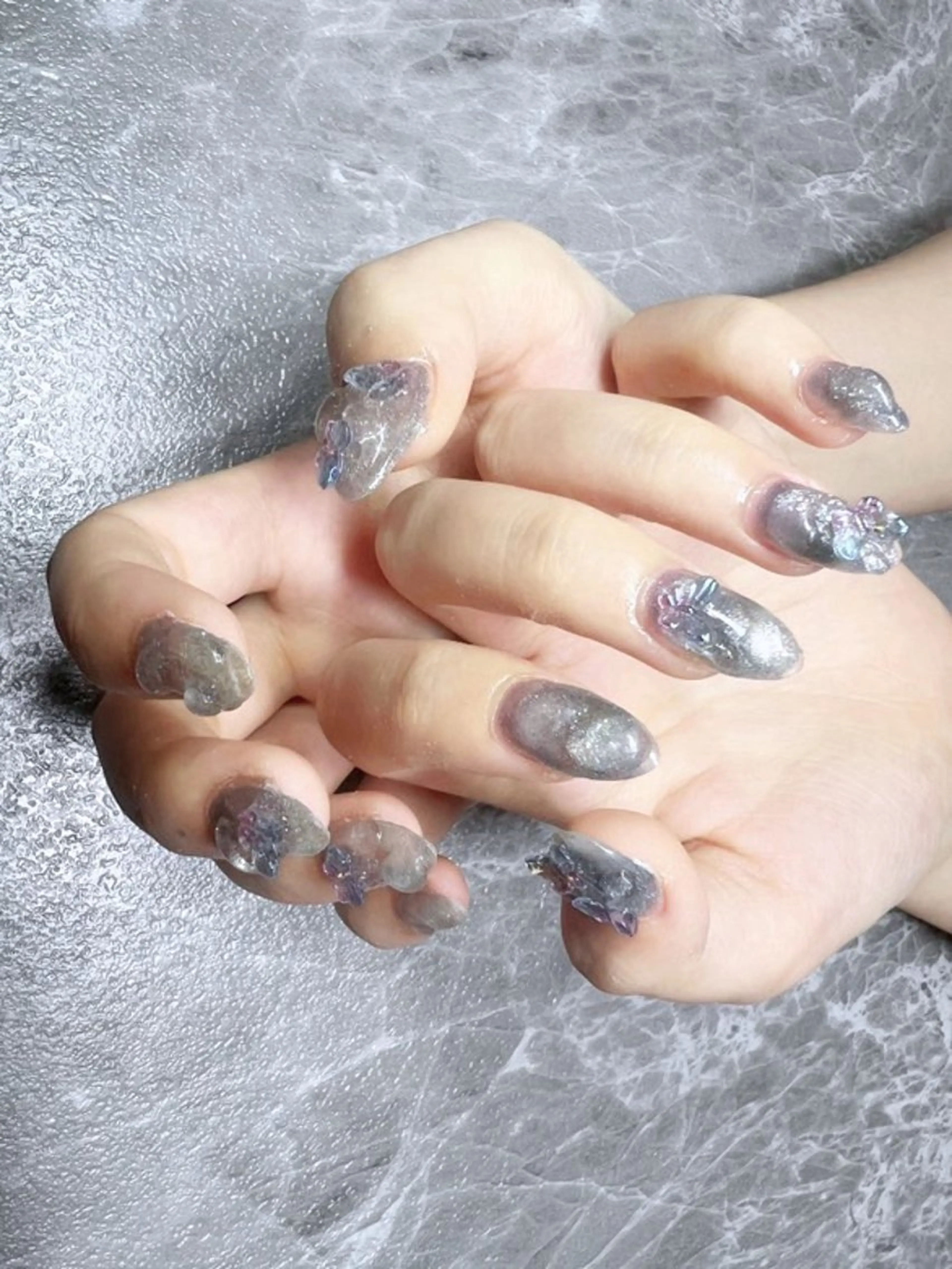 ネイル マグネットネイル ニュアンスネイル ぷっくりネイル ハンドネイル Beauty Salon Loa所属・福井 光希のネイルデザイン