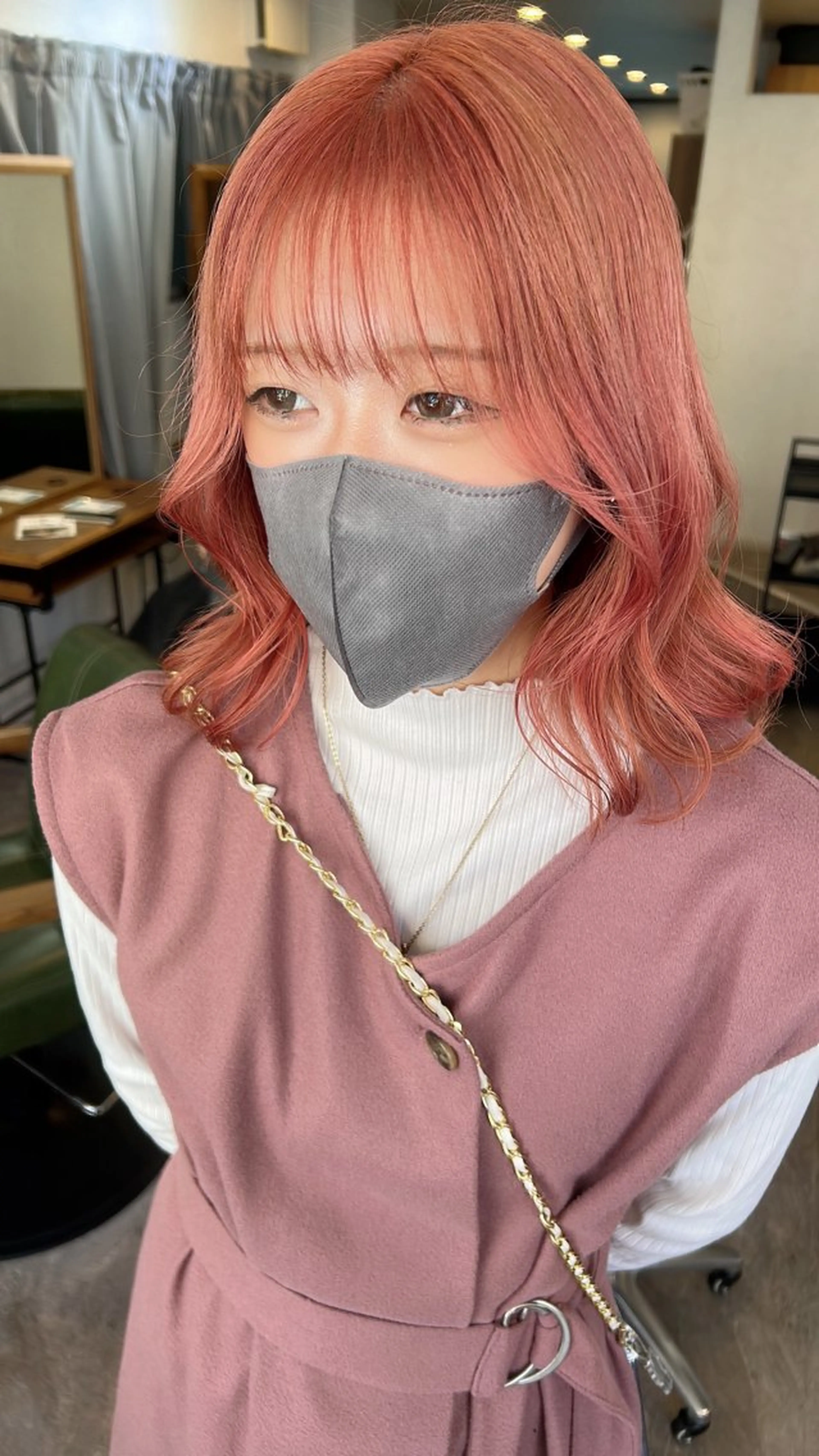 セミロング カラー Yo ／ ulu.のヘアスタイル