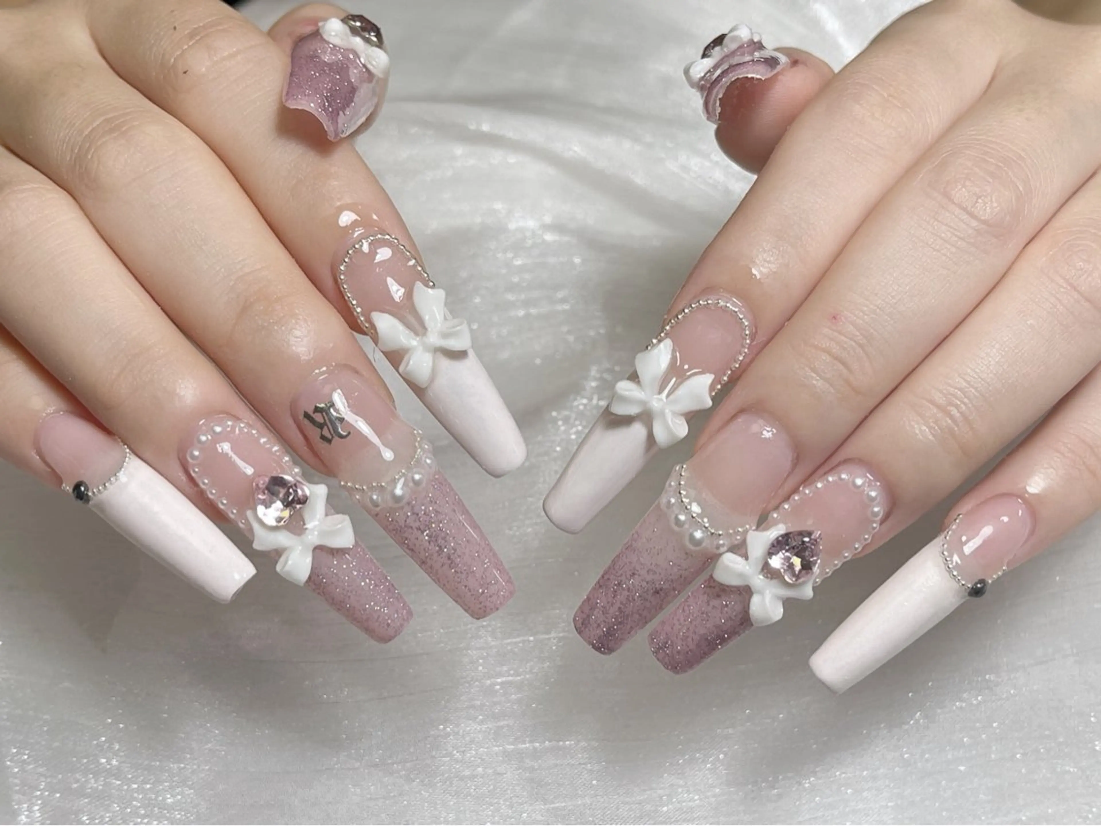 ネイル ハンドネイル 🎀ネイルサロン エクラYUI🎀のネイルデザイン