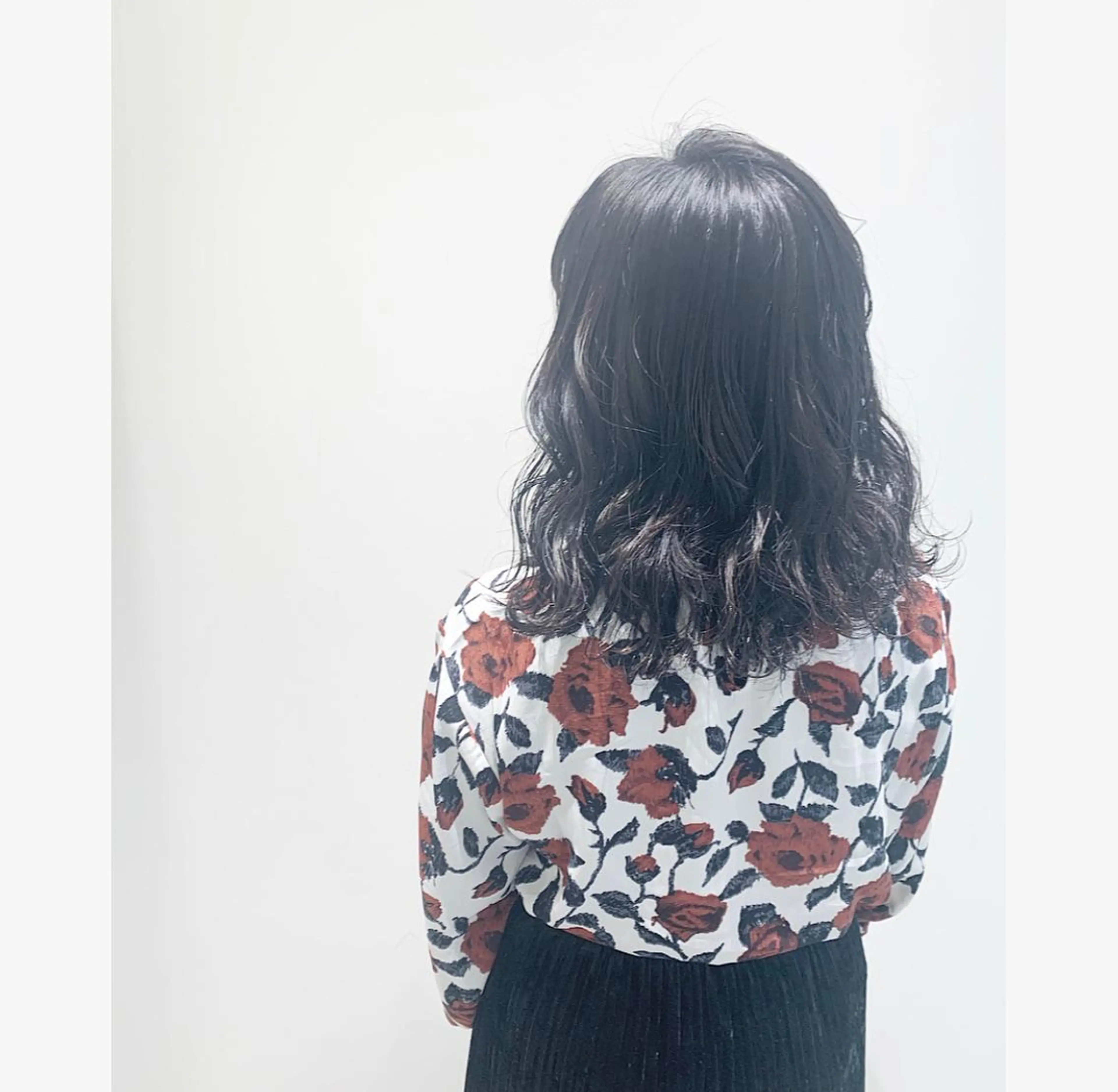 ミディアム カラー カット ヘアカラー トリートメント 💙美髪救世主💙 関華蓮のヘアスタイル