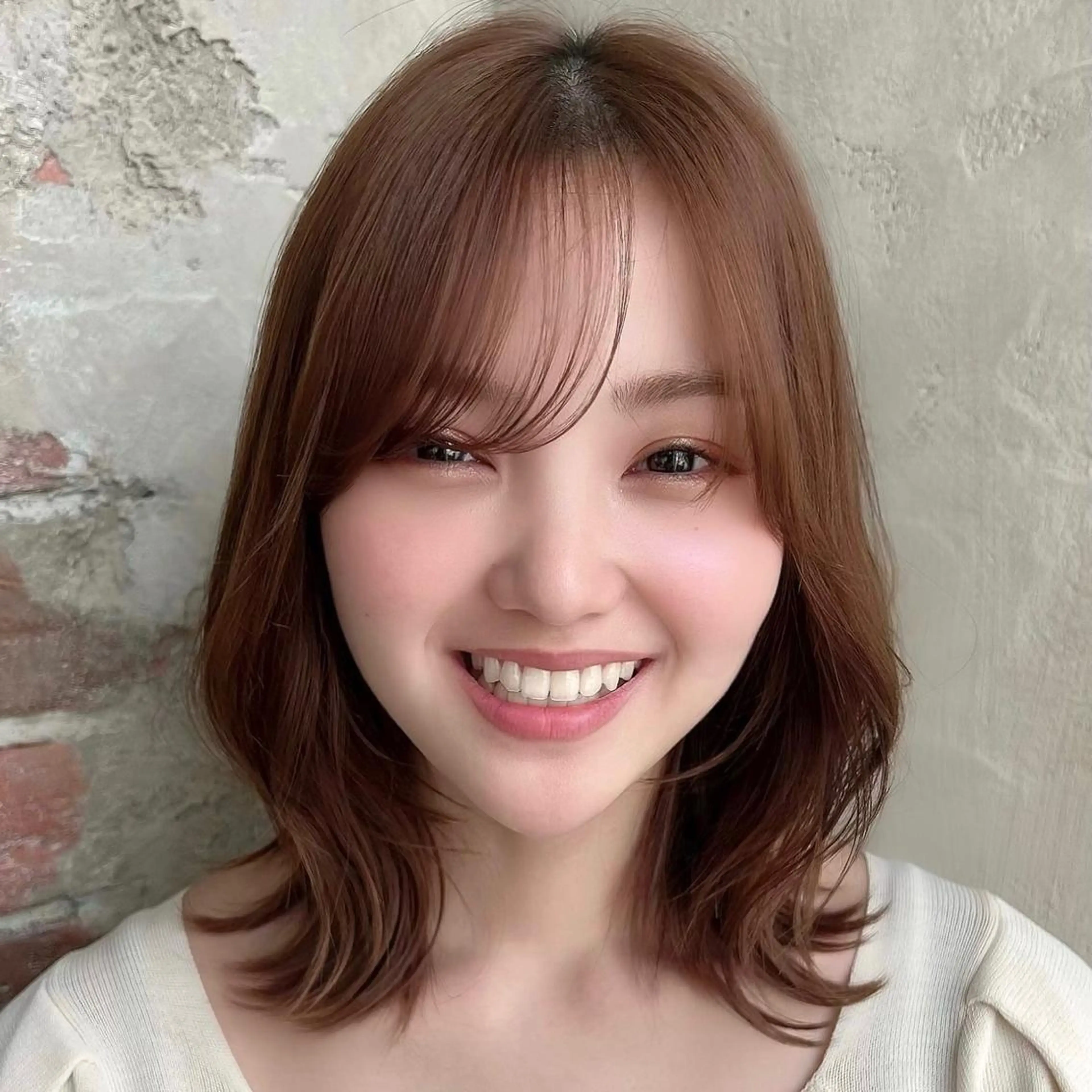 ミディアム くびれヘア 髪質改善 縮毛矯正 カット ヘアカラー トリートメント 🧡くびれヘア/前髪 顔周り🧡久原結衣のヘアスタイル