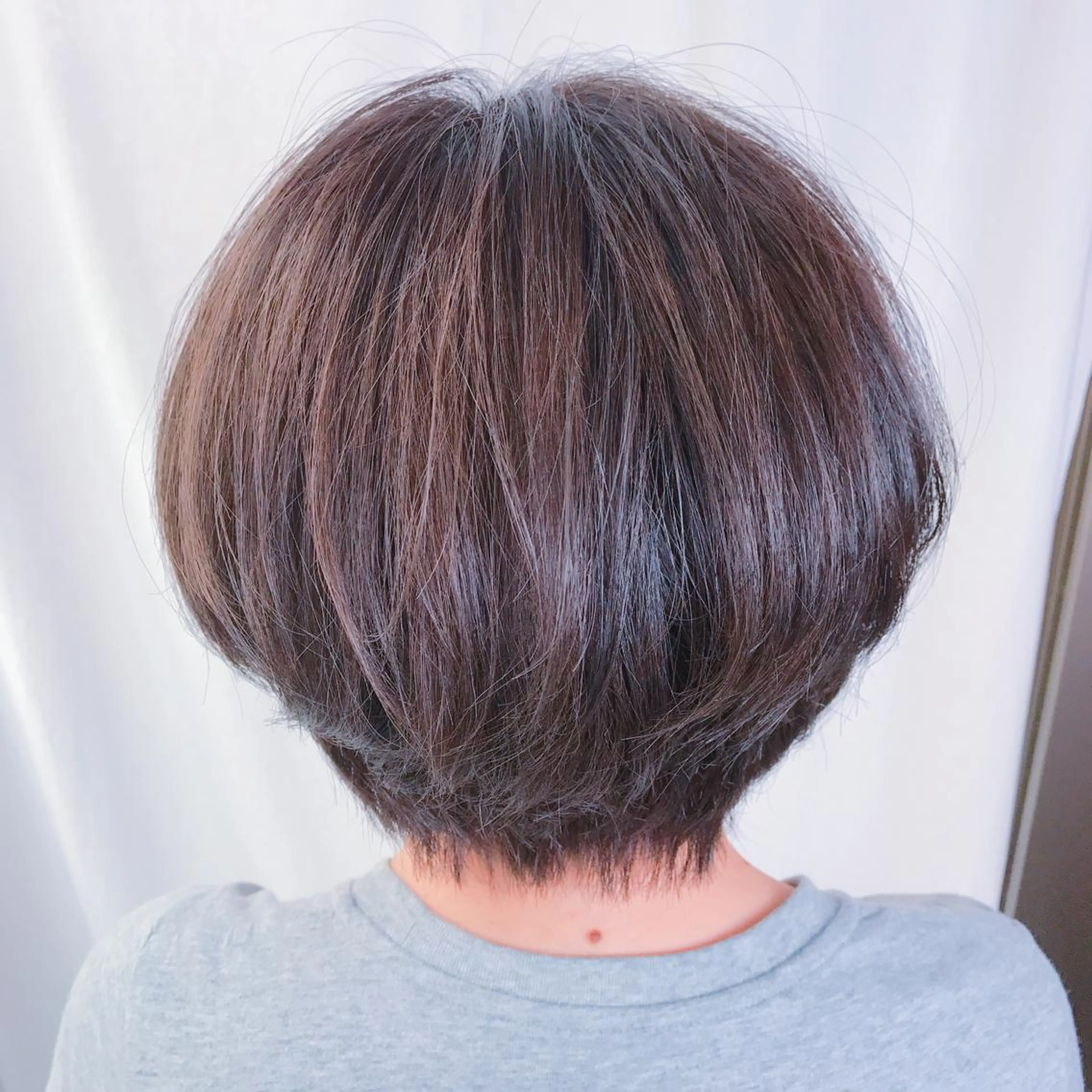 ショート カラー グレージュ イルミナカラー トリートメント 🌈限定価格🌈 鈴木　瑛輔のヘアスタイル