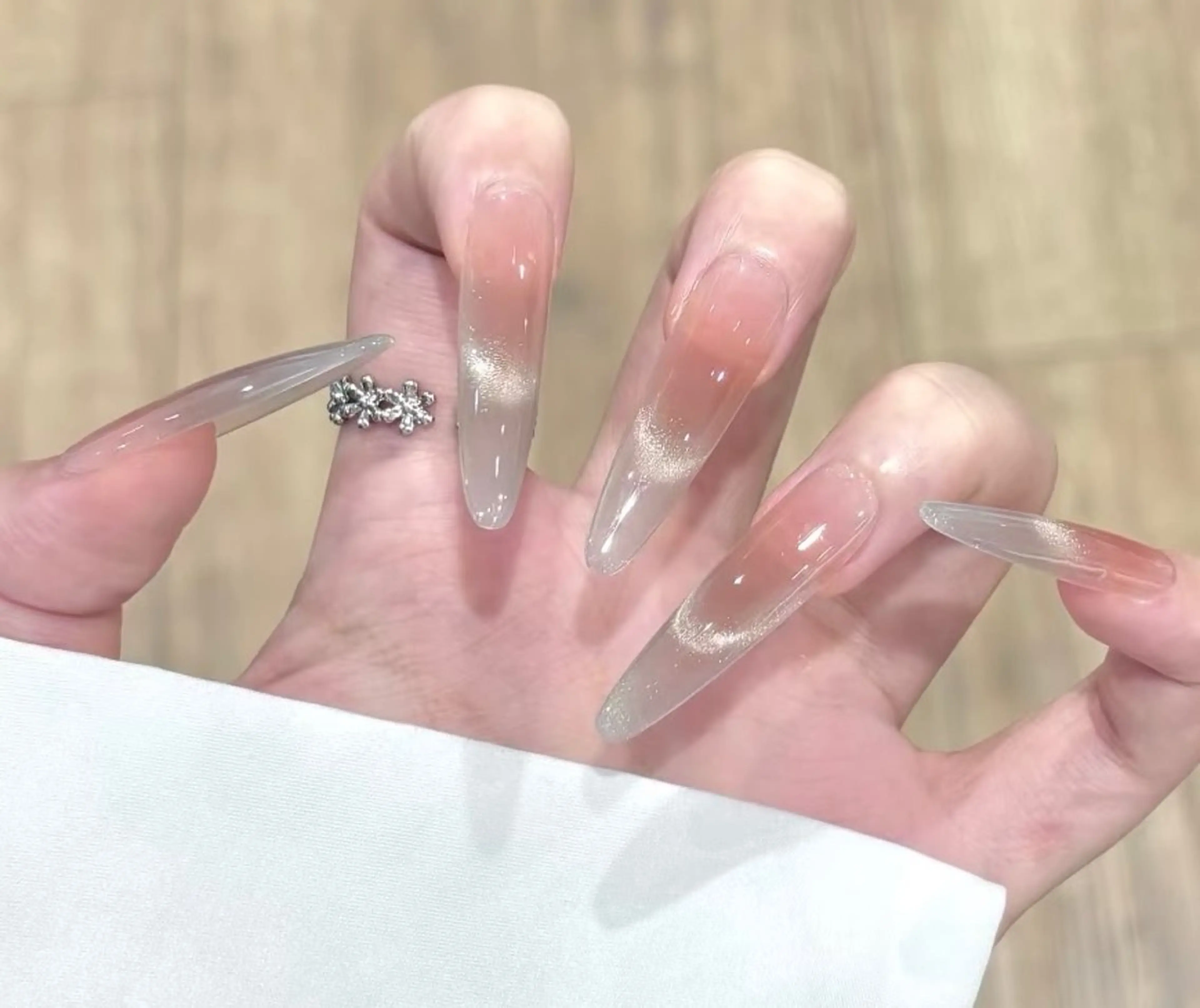 ネイル Miu Miu 🎀 長さだし專門のネイルデザイン