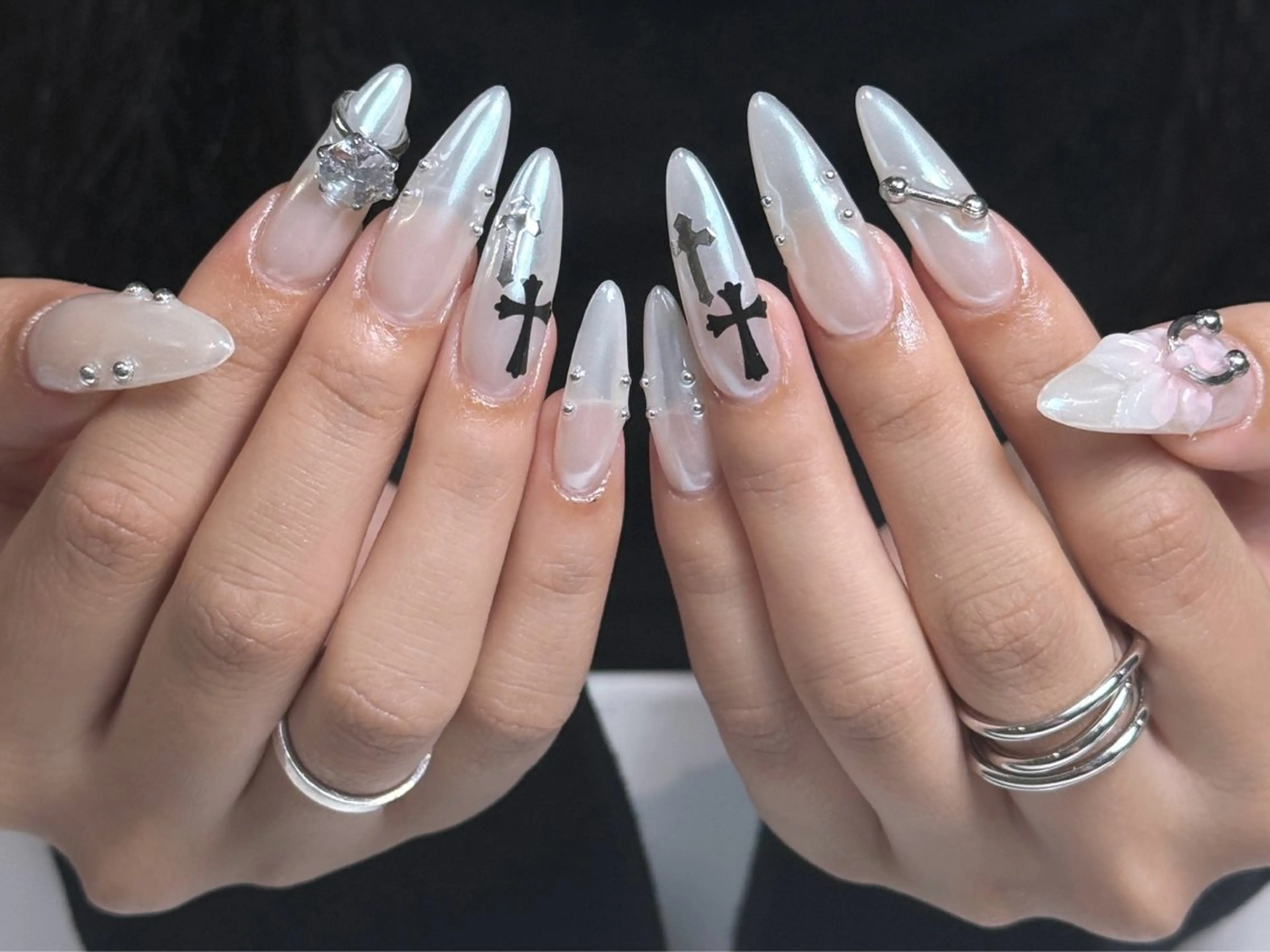 ネイル ボルドー ブラウン チークネイル ドット フットネイル ハンドネイル Julli nail所属・Julli ジュリのネイルデザイン