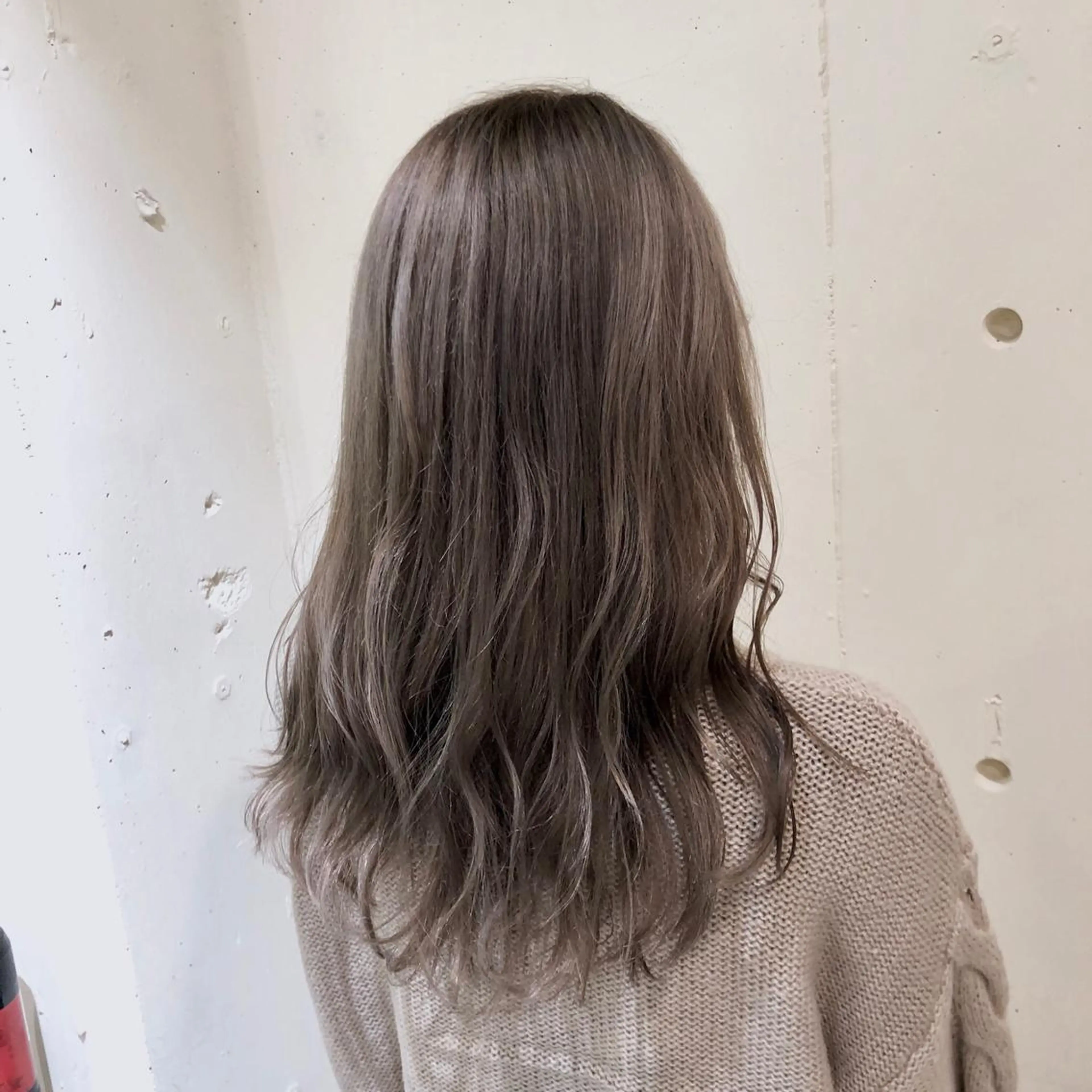 セミロング カラー パーマ ヘアアレンジ バレイヤージュ ベージュカラー ブリーチ 透明感カラー グラデーションカラー 【ツヤ髪美容師】 ツダケイスケのヘアスタイル