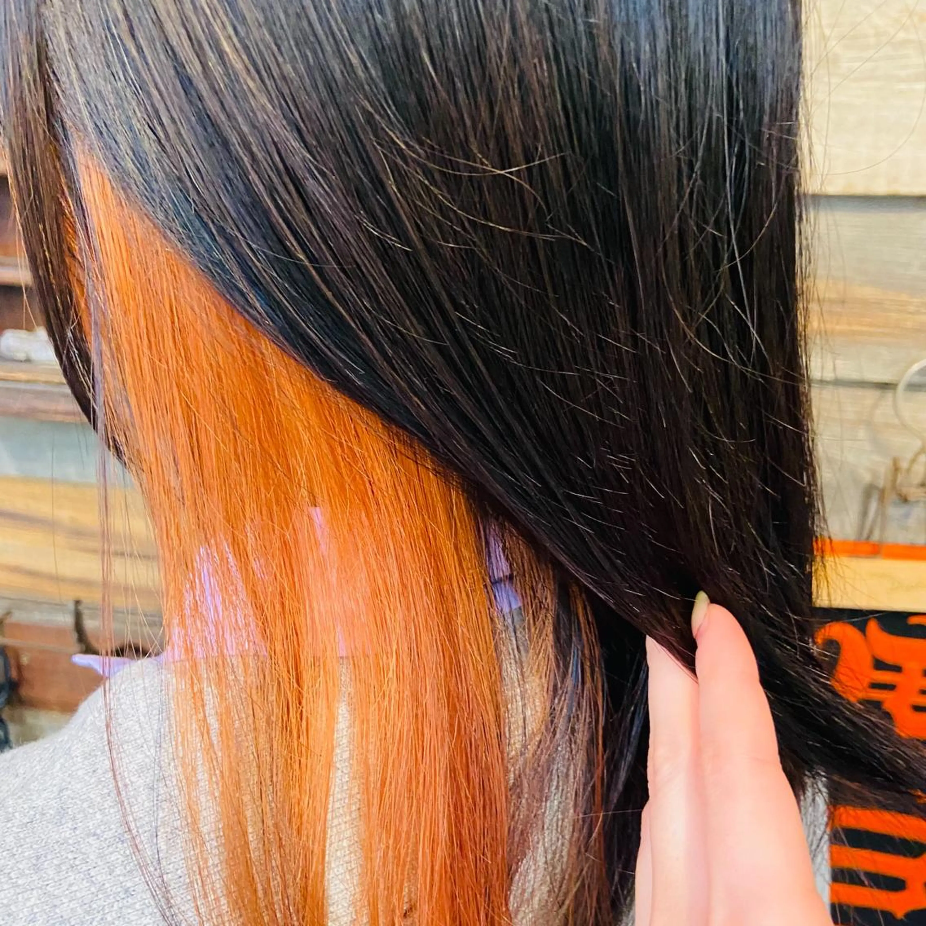 カラー 飯田 ほのかのヘアスタイル