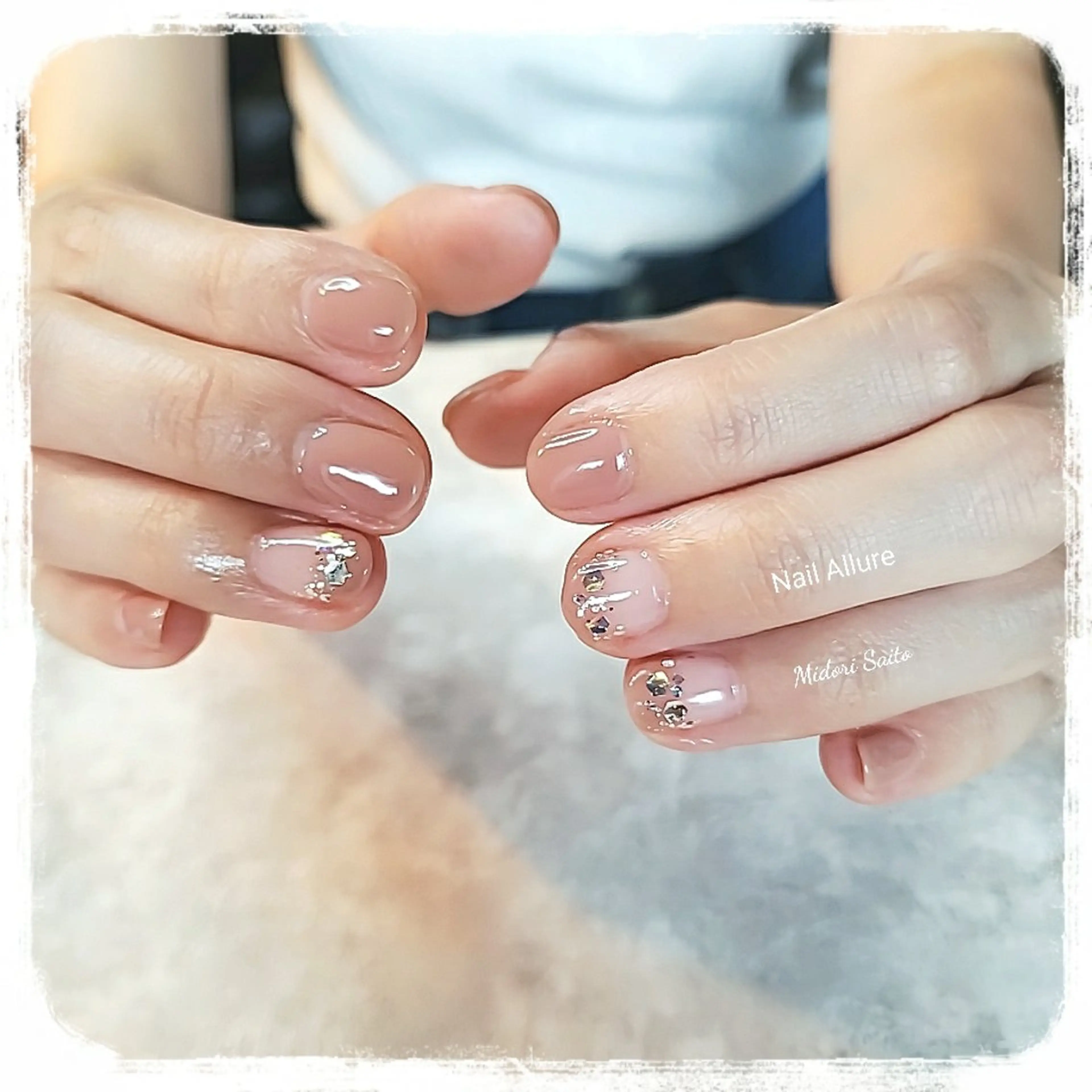 ネイル ジェルネイル グリーン ショートネイル シンプルネイル Nail Allure(ネイル アルーア)所属・Nail Allureのネイルデザイン